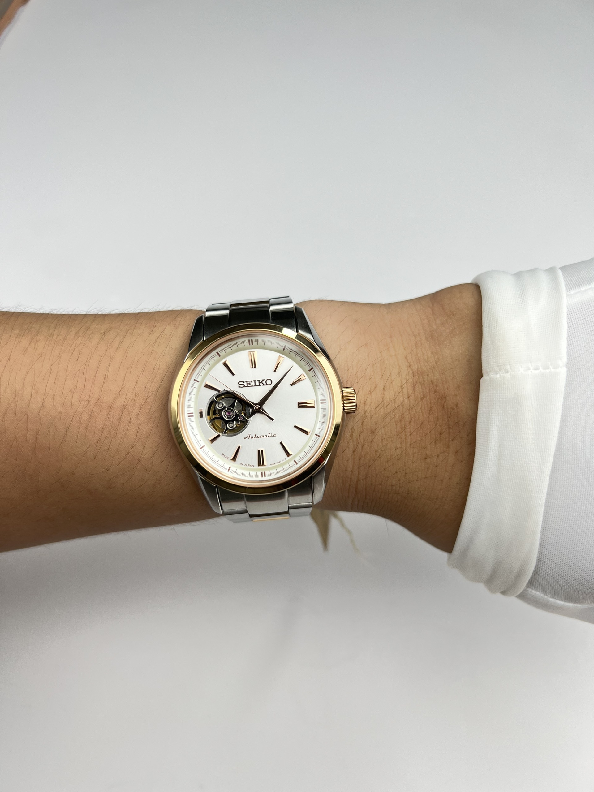 5-3514e1ad-17a2-468b-bf85-8be2eda5ac75-5ca9b0f4-2e9e-49da-a125-b5bb32e4ecc8-fcb8666f-1a77-4f5c-8fdc-03e080763699