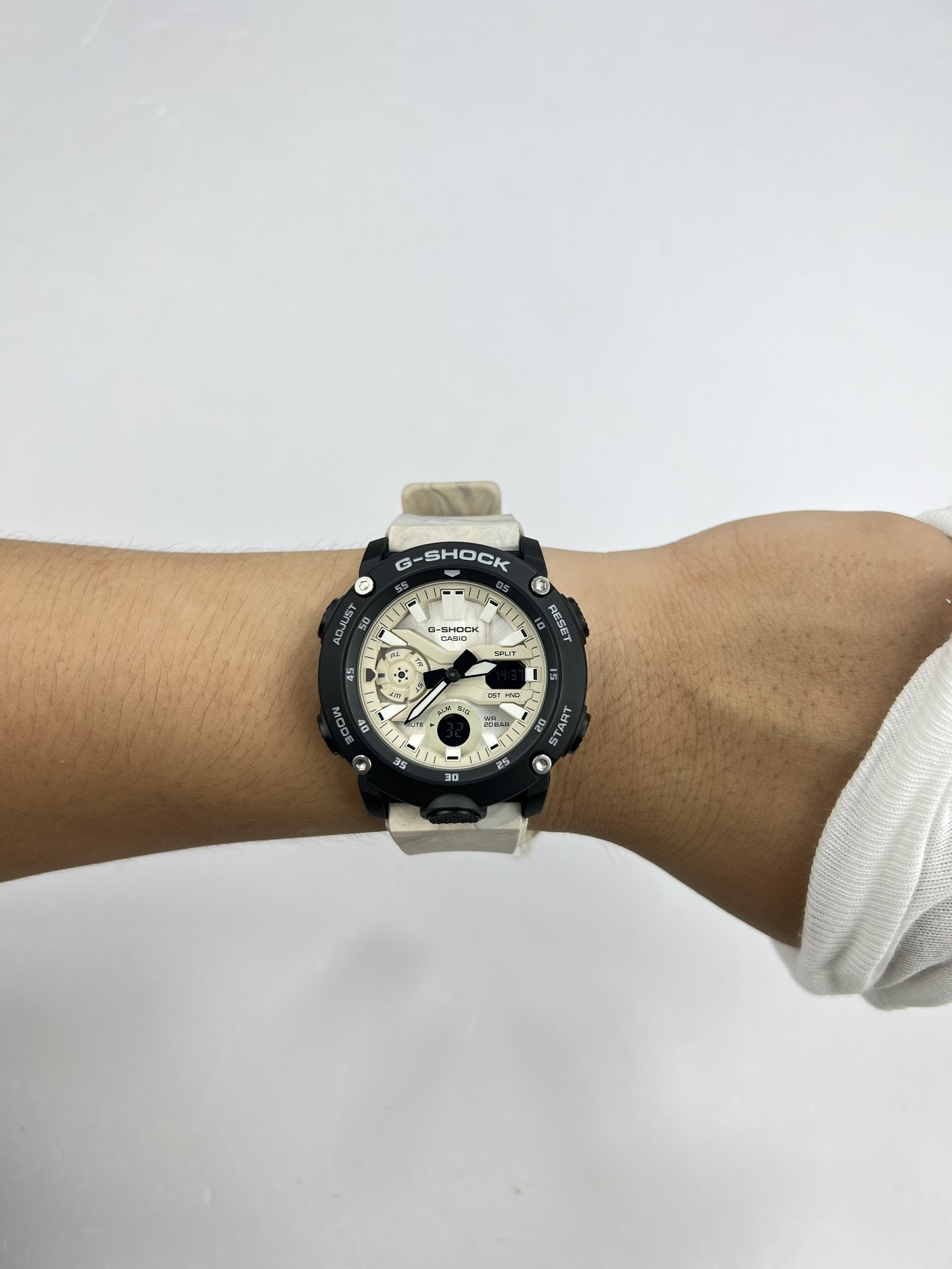 5-64b9d949-6f60-4c33-98d7-8eff411e0531