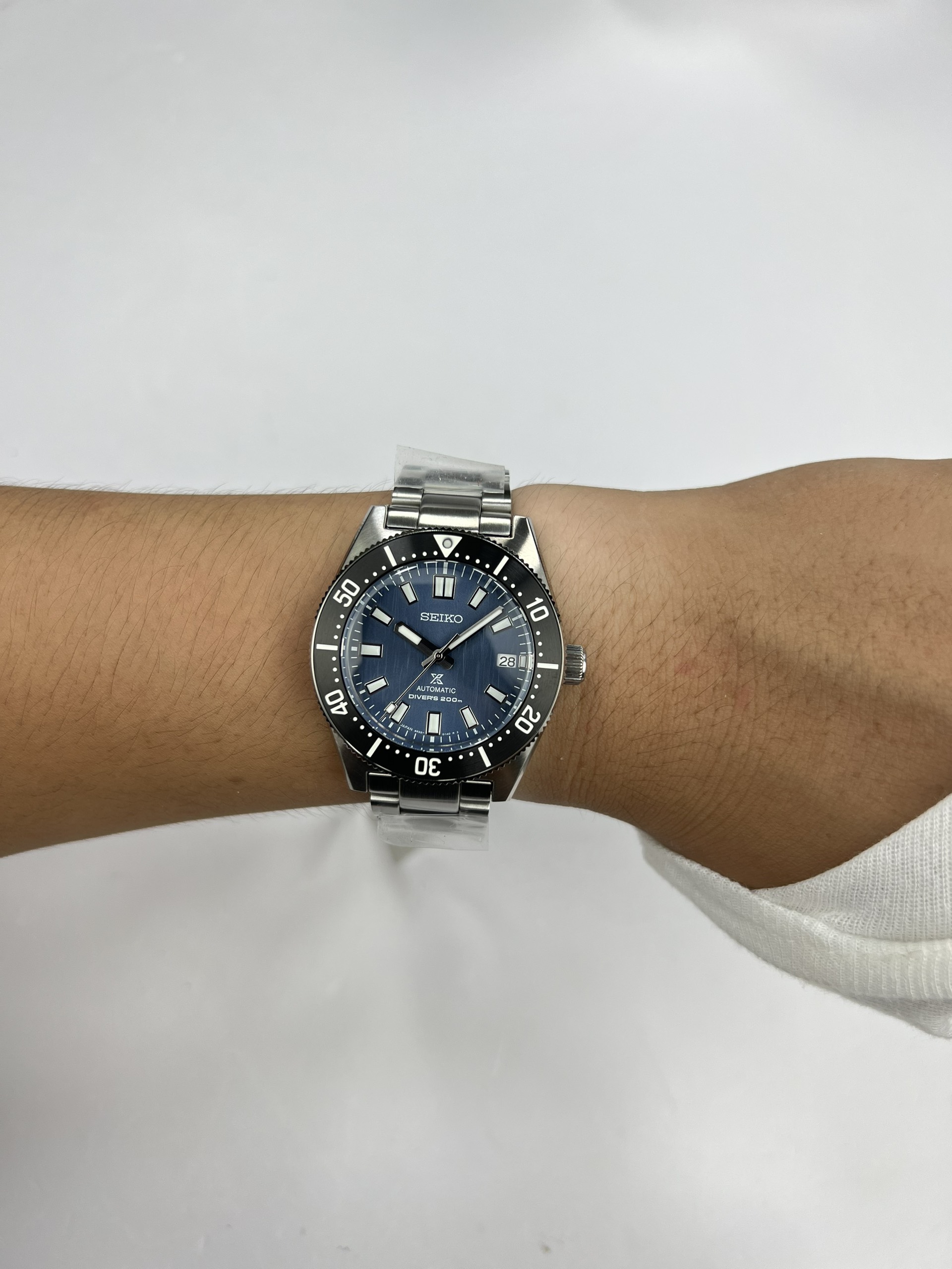 5-88873679-f218-491a-95bb-4f79e2661516-13f76b15-c469-4be5-a9ca-77e3f44727d9-2a37c66a-451b-4068-aa1a-dec4b97a236c