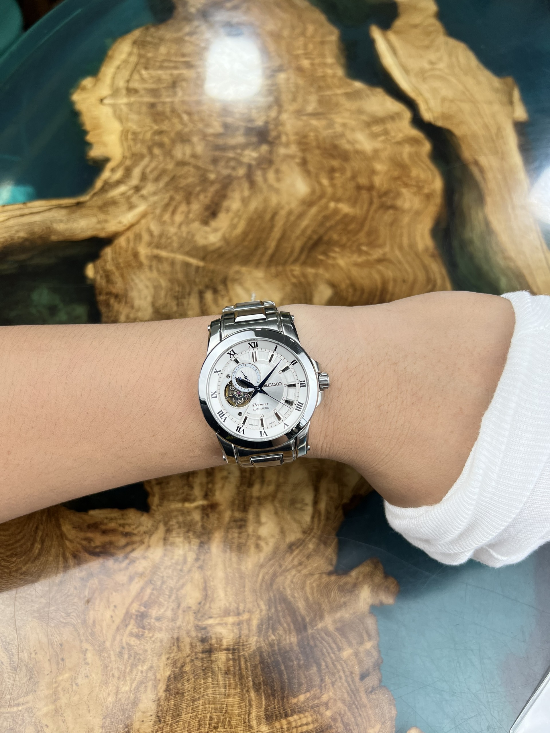 5-c895c5d4-c273-45ed-a224-ac80ac3a57a0