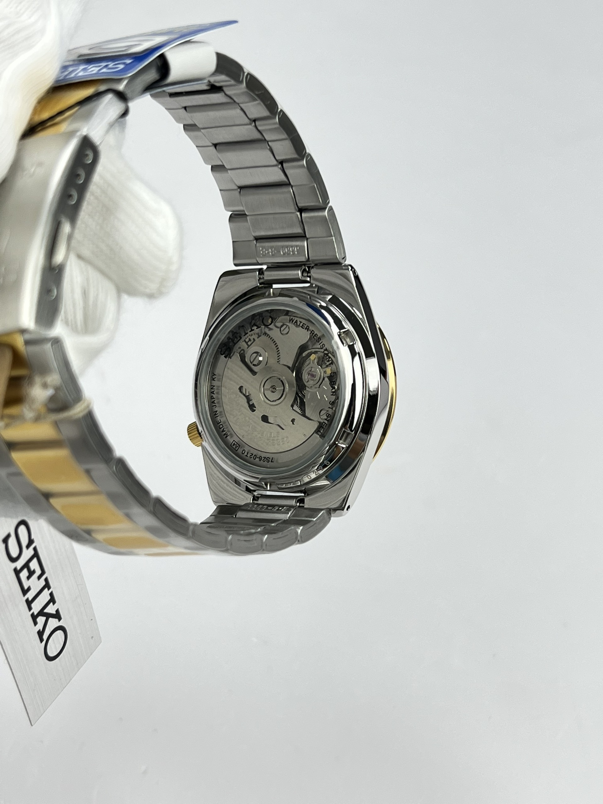 5-cc7f5293-2e98-4f2b-b20a-d2532229e435