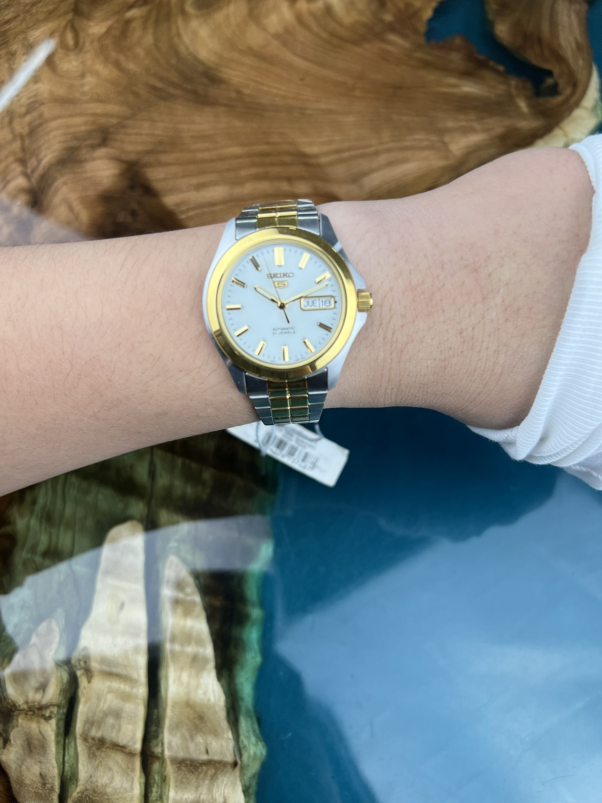 5-df858fdb-c3f7-47b8-8a69-ffbeac0119cc