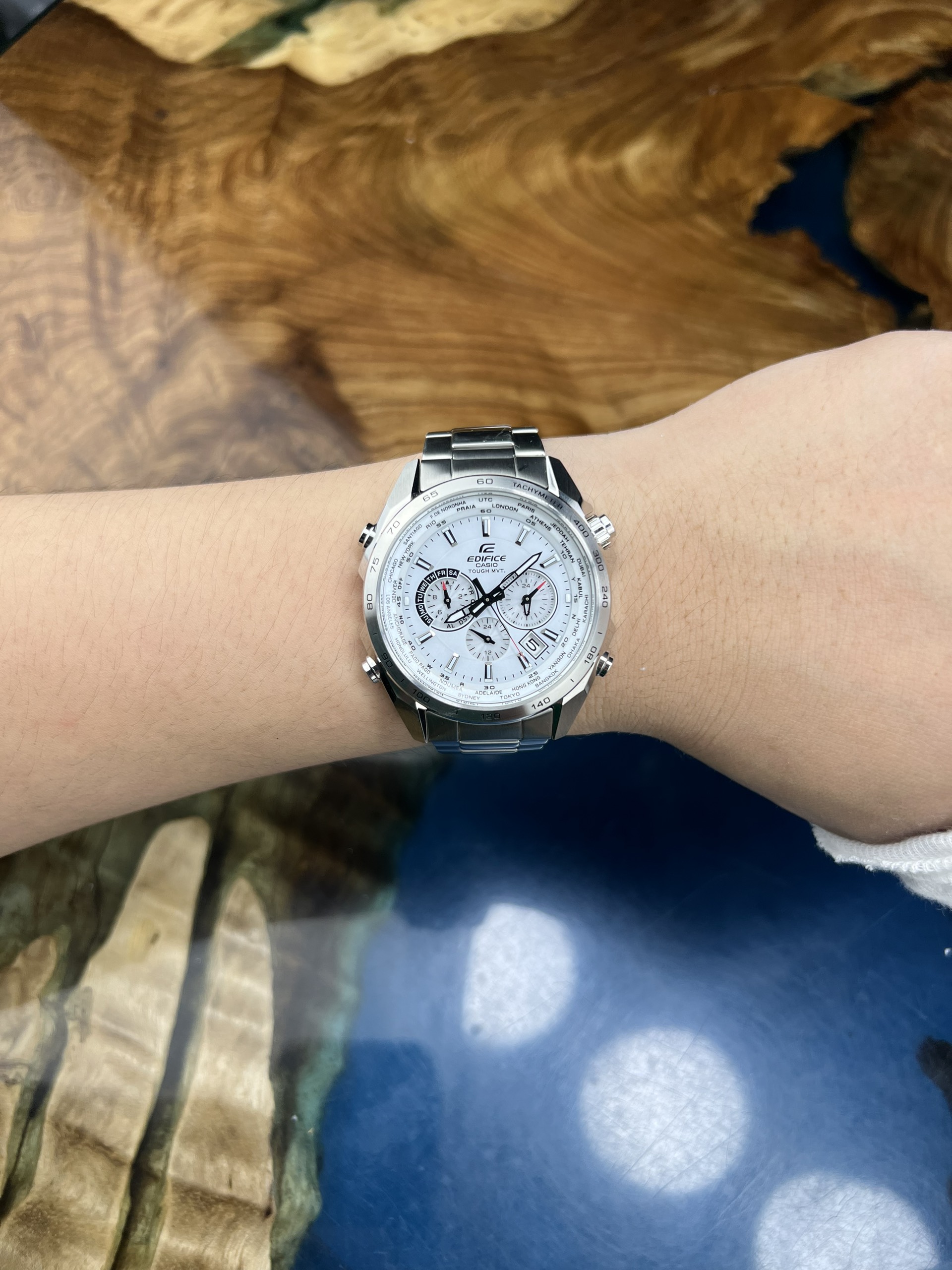 5-f7a71527-3faf-415e-86b0-49aef9c82be8