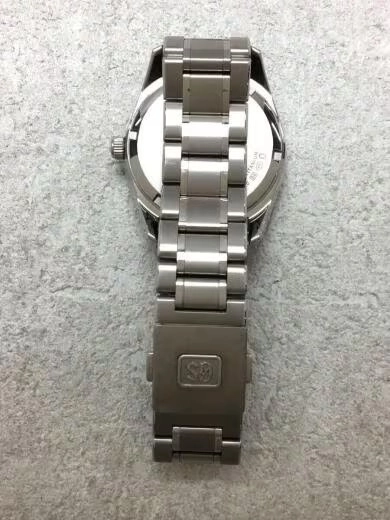 5-mn-11zon-bd7d997a-0ce3-4400-b38a-422ca75a7a9e