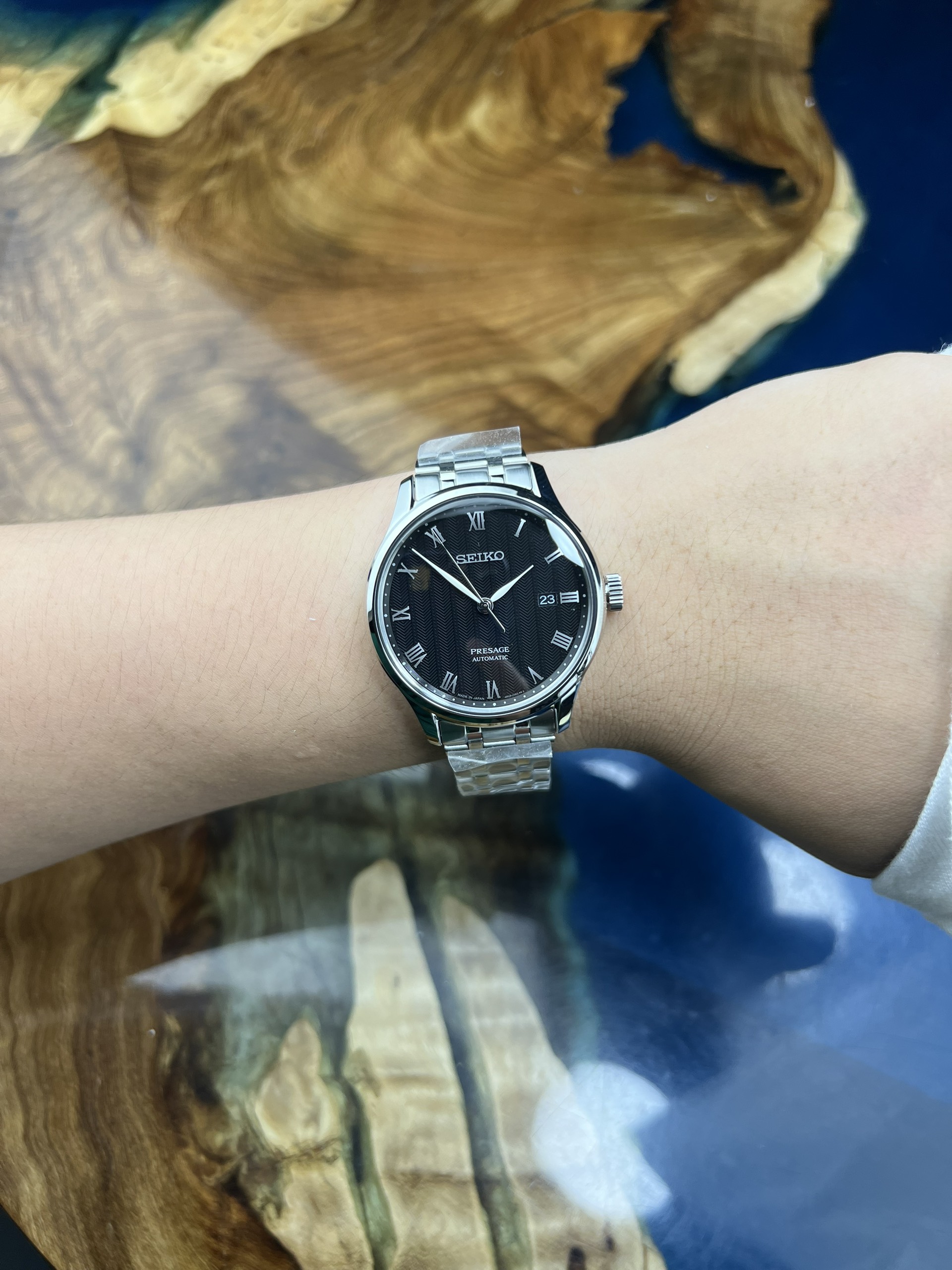 55-602358d0-55f3-4bda-a398-bd3eb077bb25