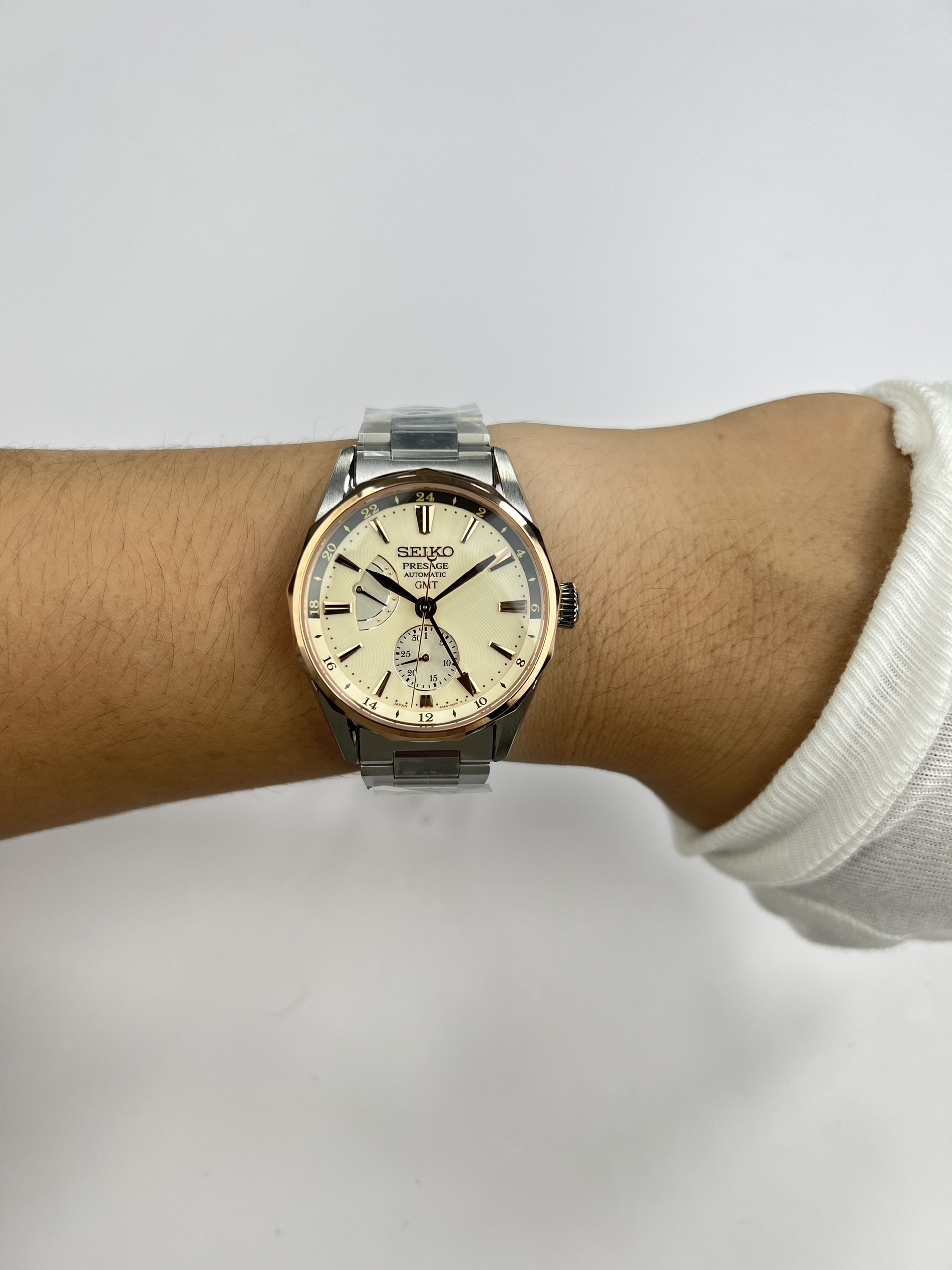 55-8c042d3d-3d1b-45ae-8266-8dd185484d19-15eb121f-d242-46b5-aa8f-bd46555e1eed