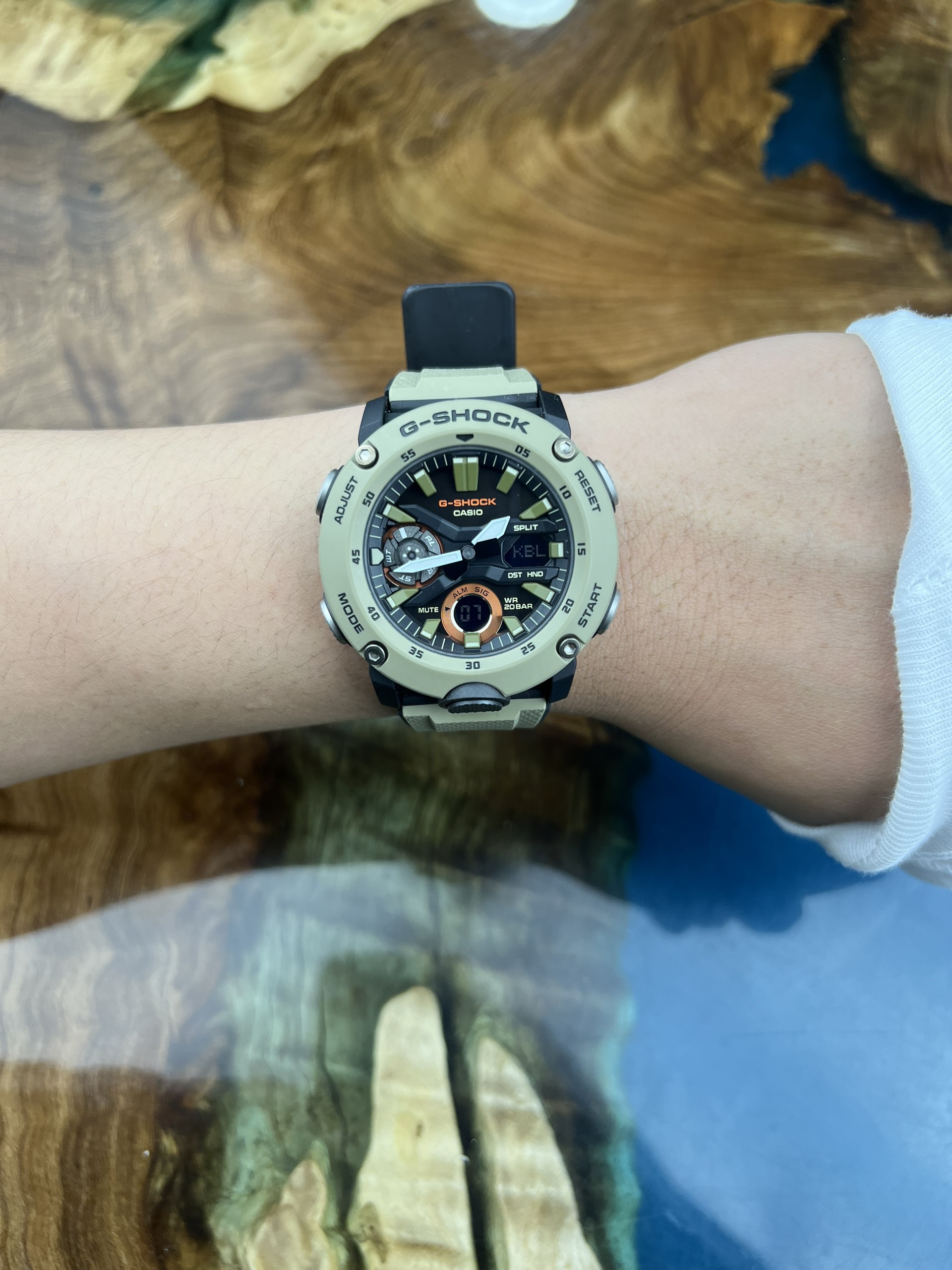 55-8dc0064e-1840-4daa-9dd1-d698159d6f73