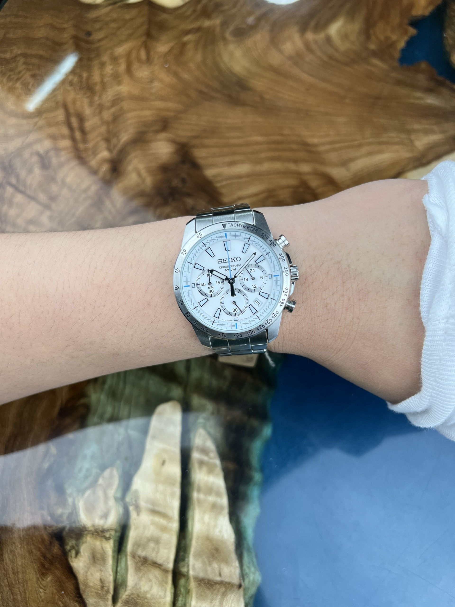 55-ce21d39c-52cb-46c4-bd05-09d593d840ec