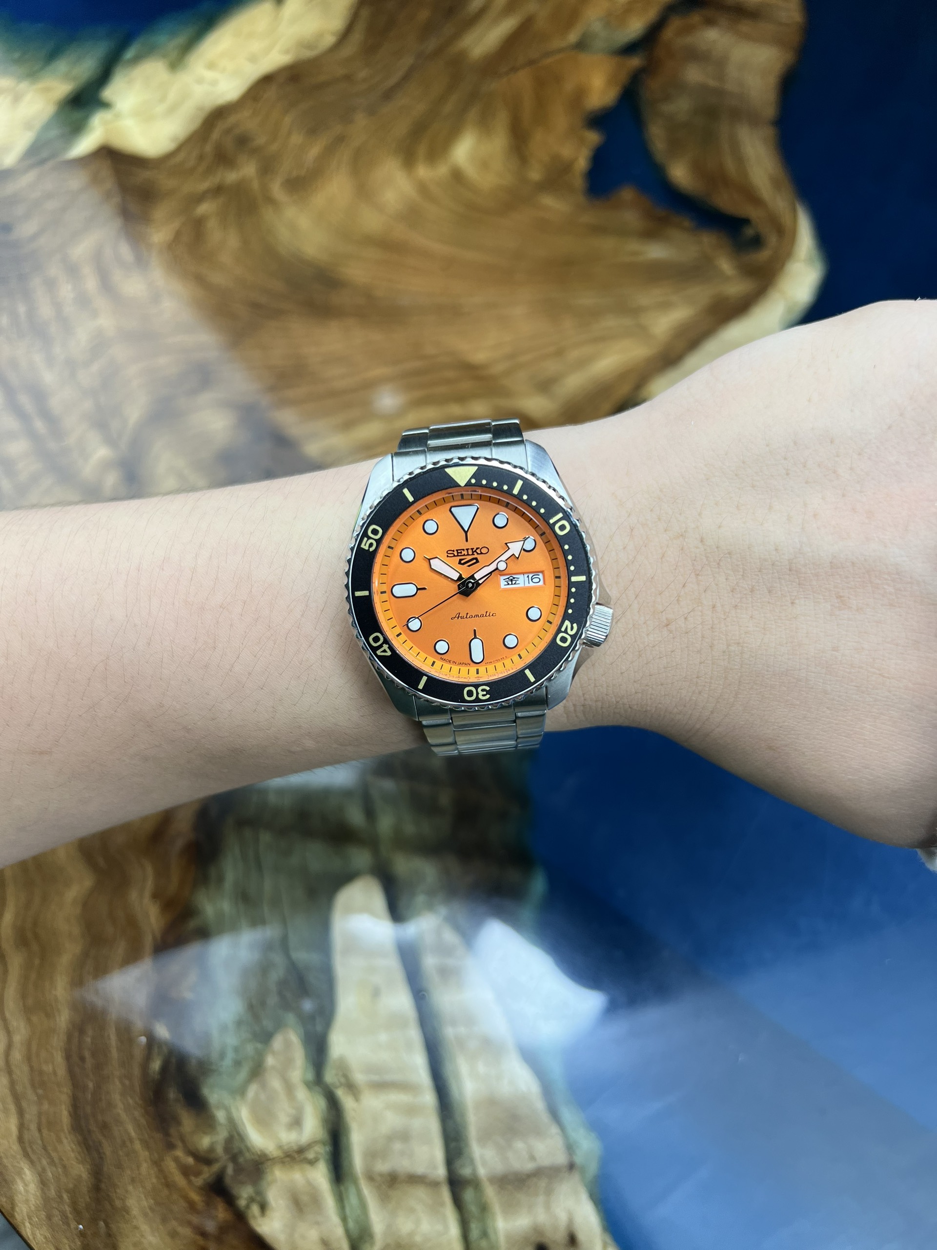 55-d5cbb2b8-170d-4b27-b681-6dac61e4649d-5421f124-b667-458d-9c22-e00b5fb02d1b