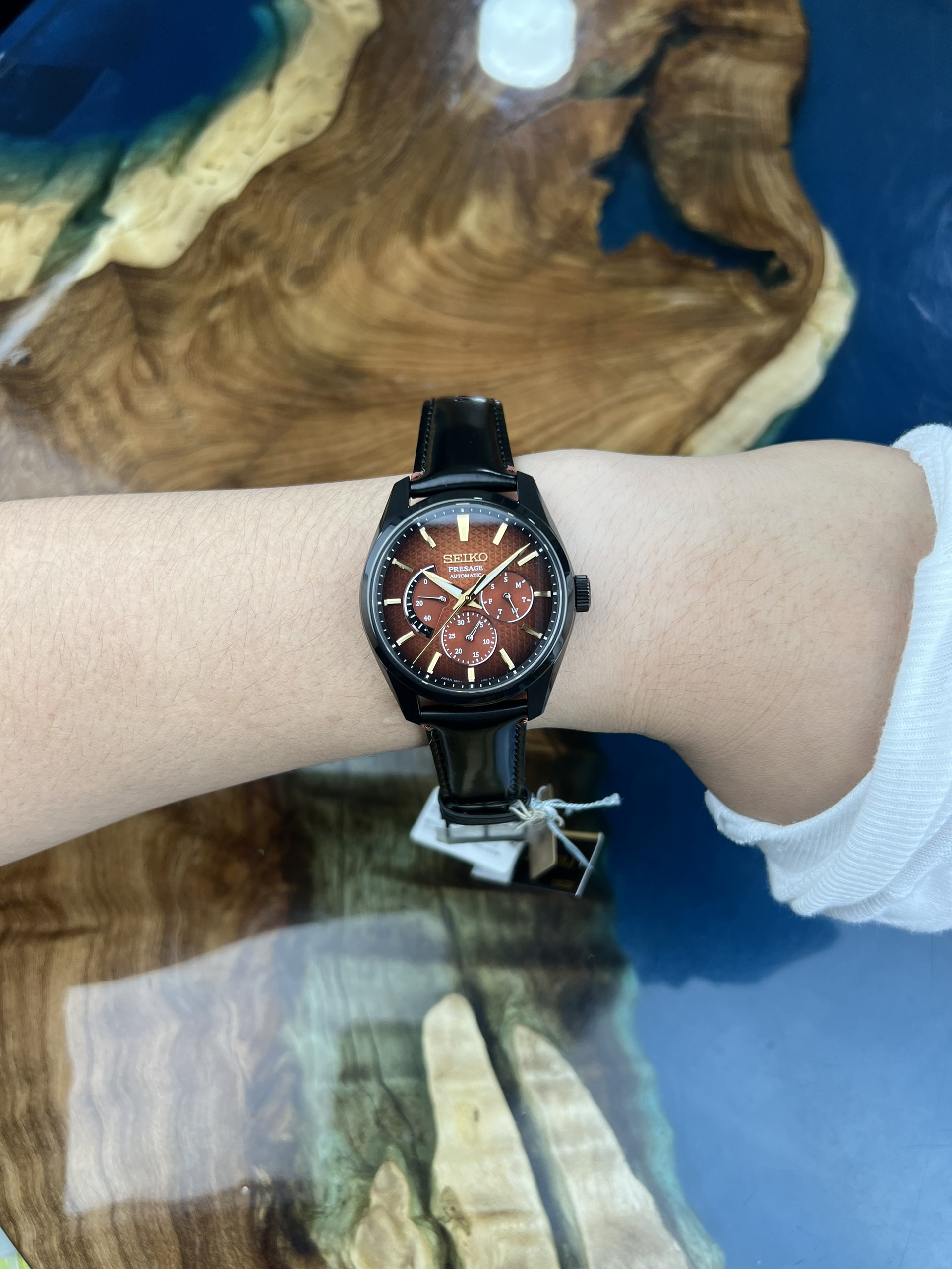 55-e2497c16-cb4a-4c4c-a9a0-adc440f176ee