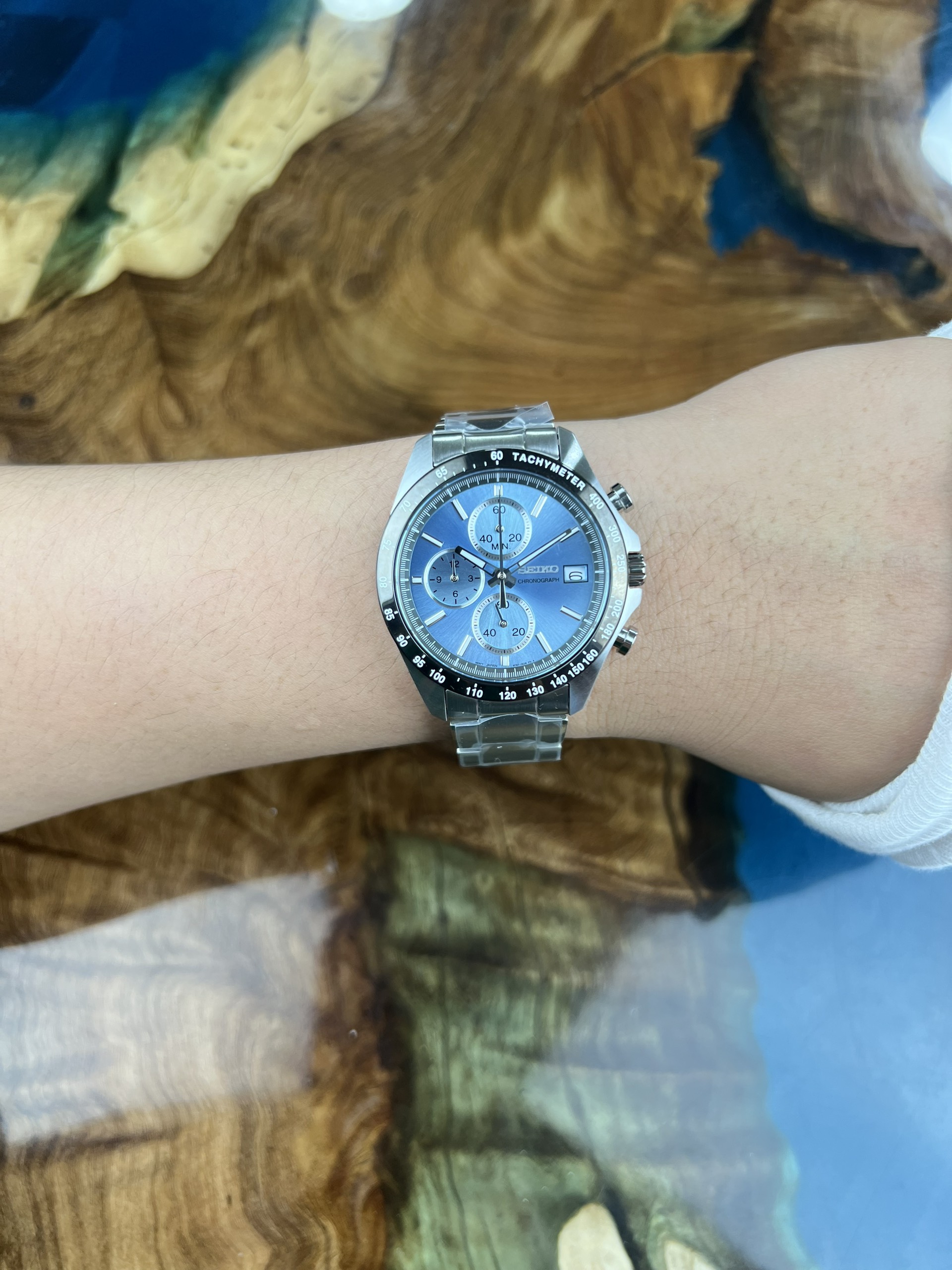 55-e2c0ea80-4aec-4e78-a7b4-e909f3644614