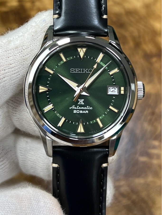 57ffc536-0fa8-4da1-be13-ae97ff87f94f-4c304ca2-c1d7-4eca-8e42-7f21a626767b-70da7ed2-7abb-463a-90b7-cc2445764535-7a4365f3-39ad-4510-bf8c-2346978b5e8e