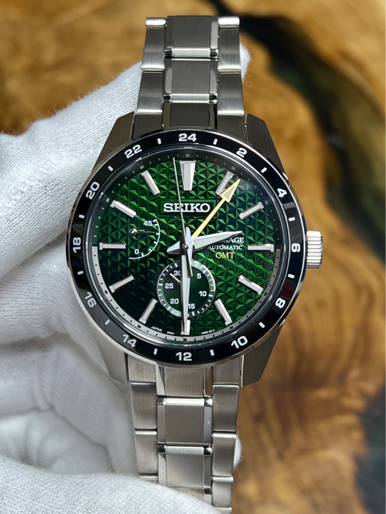 5ae79819-e50c-4e8b-a8f6-330ee9e99e74