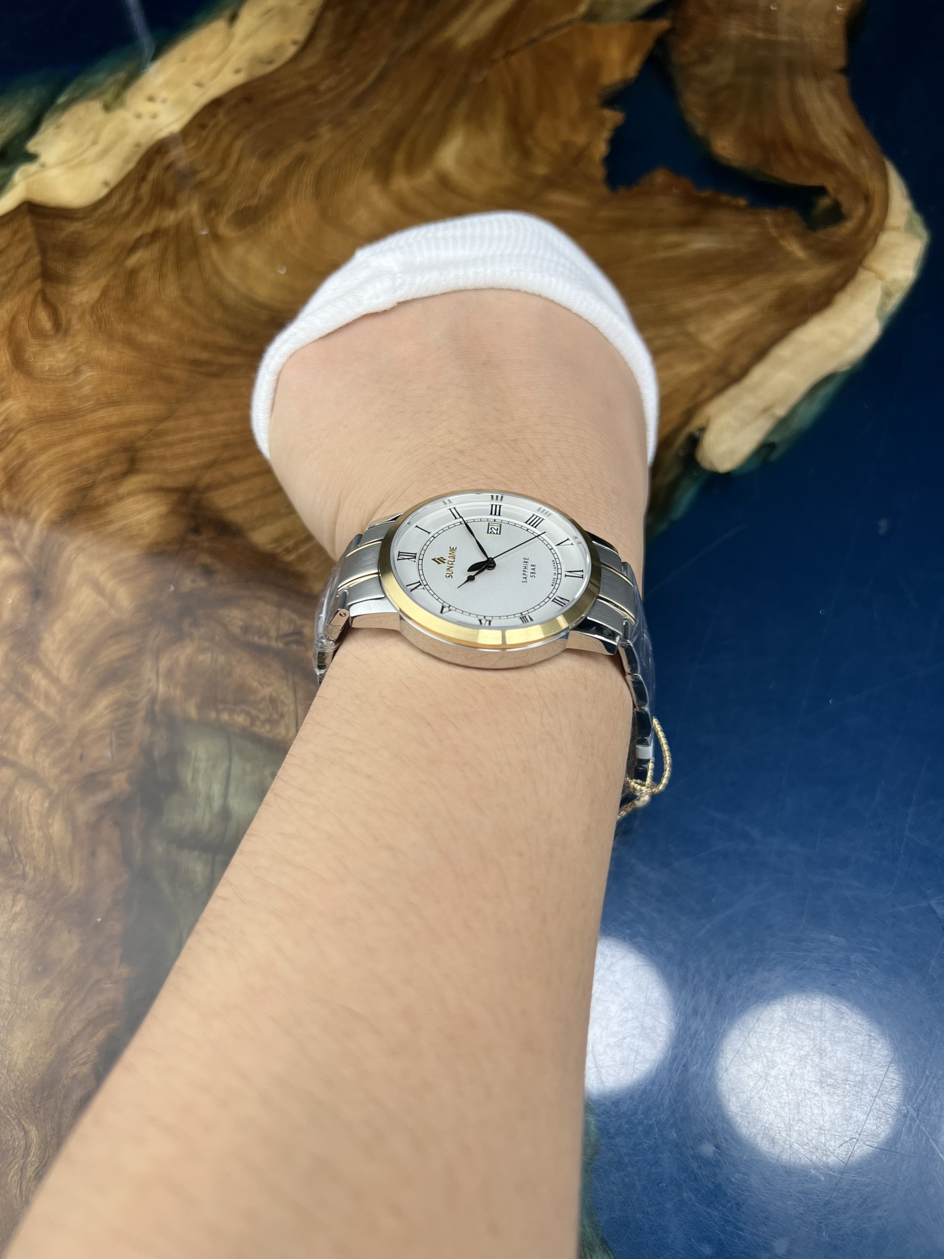 6-000c4bc4-1ad5-4130-8da7-757cf42716b7