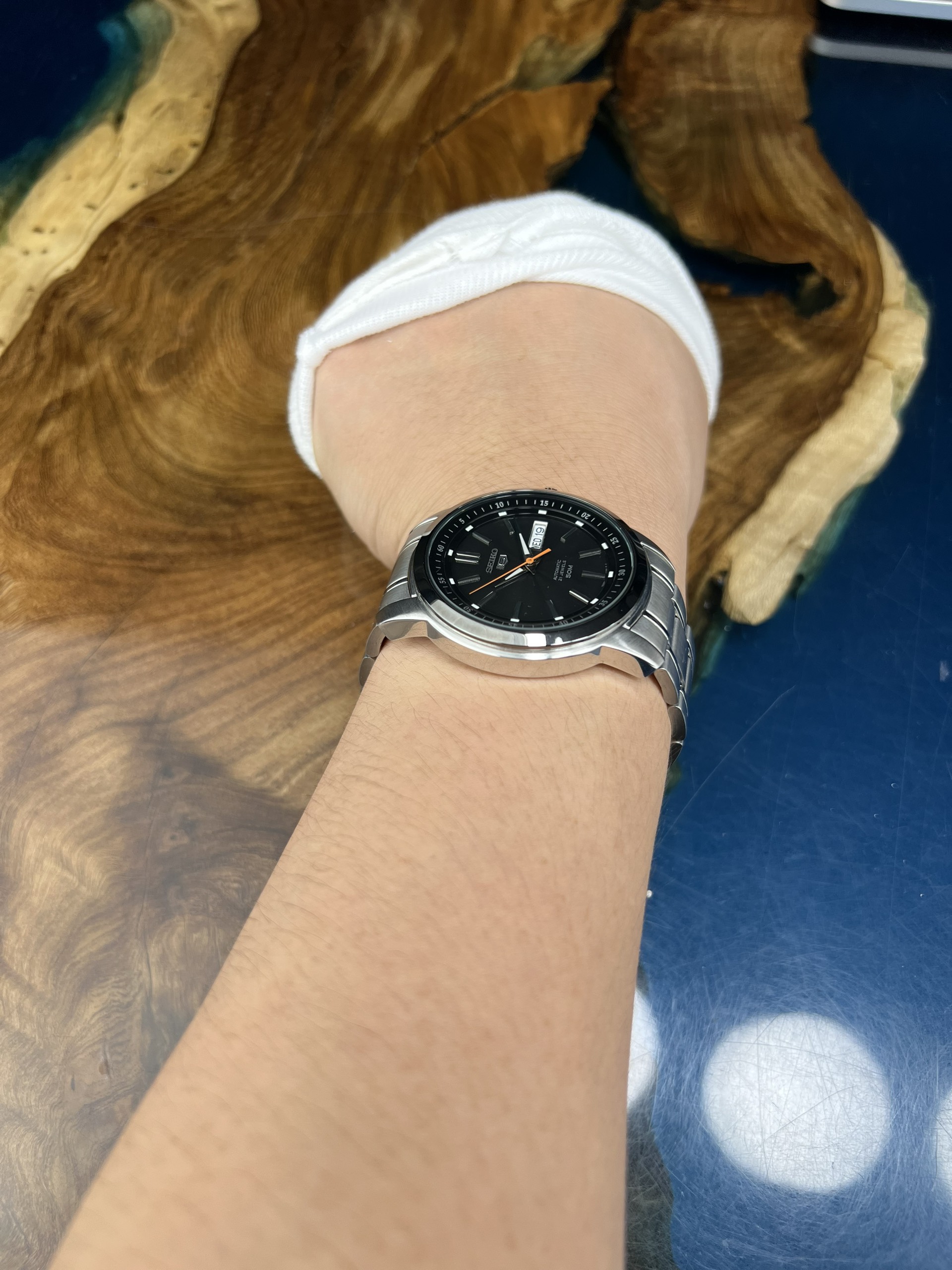 6-06d125d0-78b7-4516-afcd-aadf44488b62