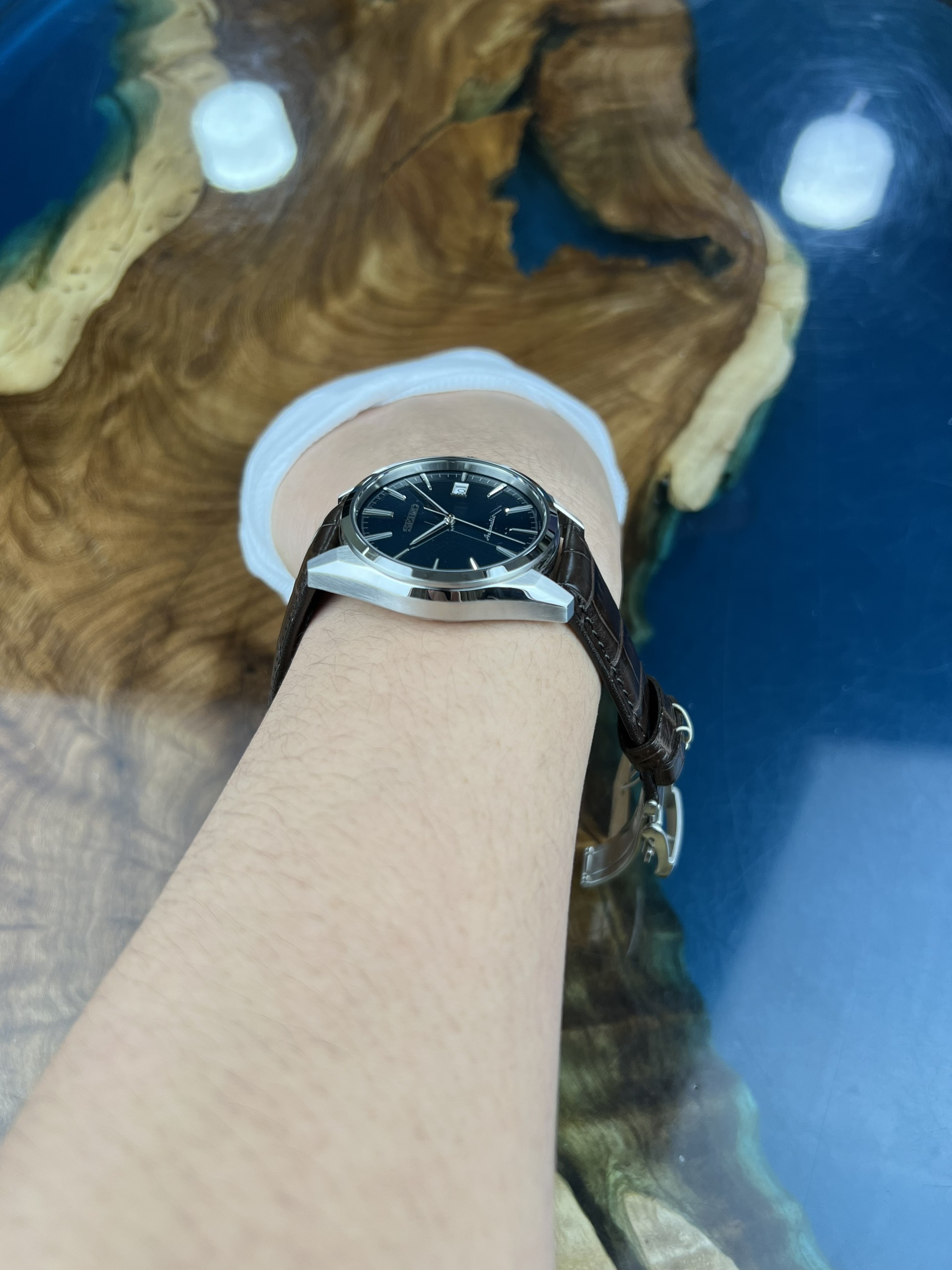 6-07532cf7-45f9-4870-aff4-31a38e28f32c-80da0c12-3526-40e1-8fbb-6ecca9c9de1f