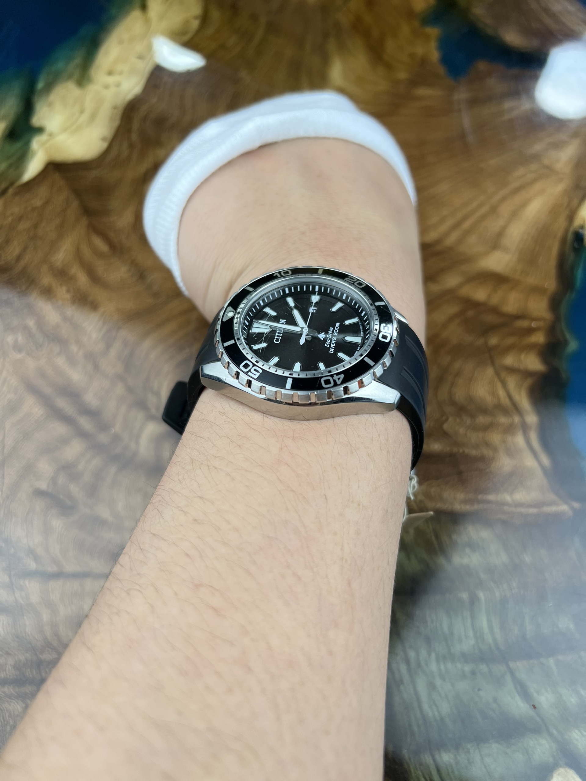 6-2e122745-7d33-4fb2-94d7-71f682ddf963