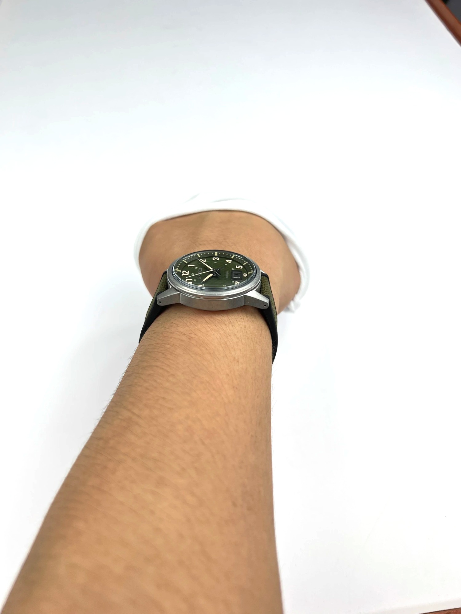 6-374e03c3-d910-4c79-b0c9-e3bfef2c8513-d6b4df67-1c3d-4cc0-921d-ec044cc76f31