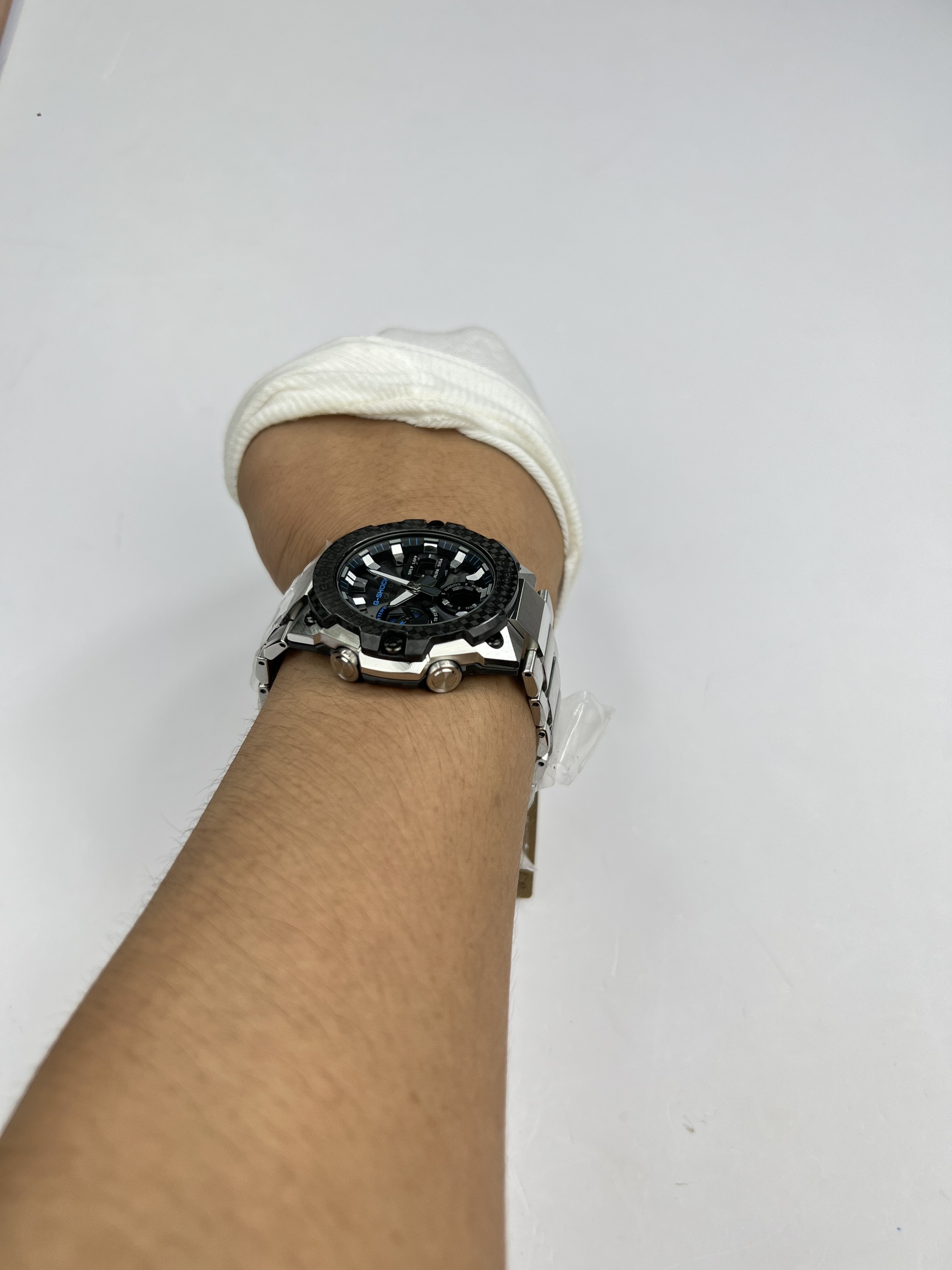 6-44f38642-fc43-473d-a6a5-60e305d85459