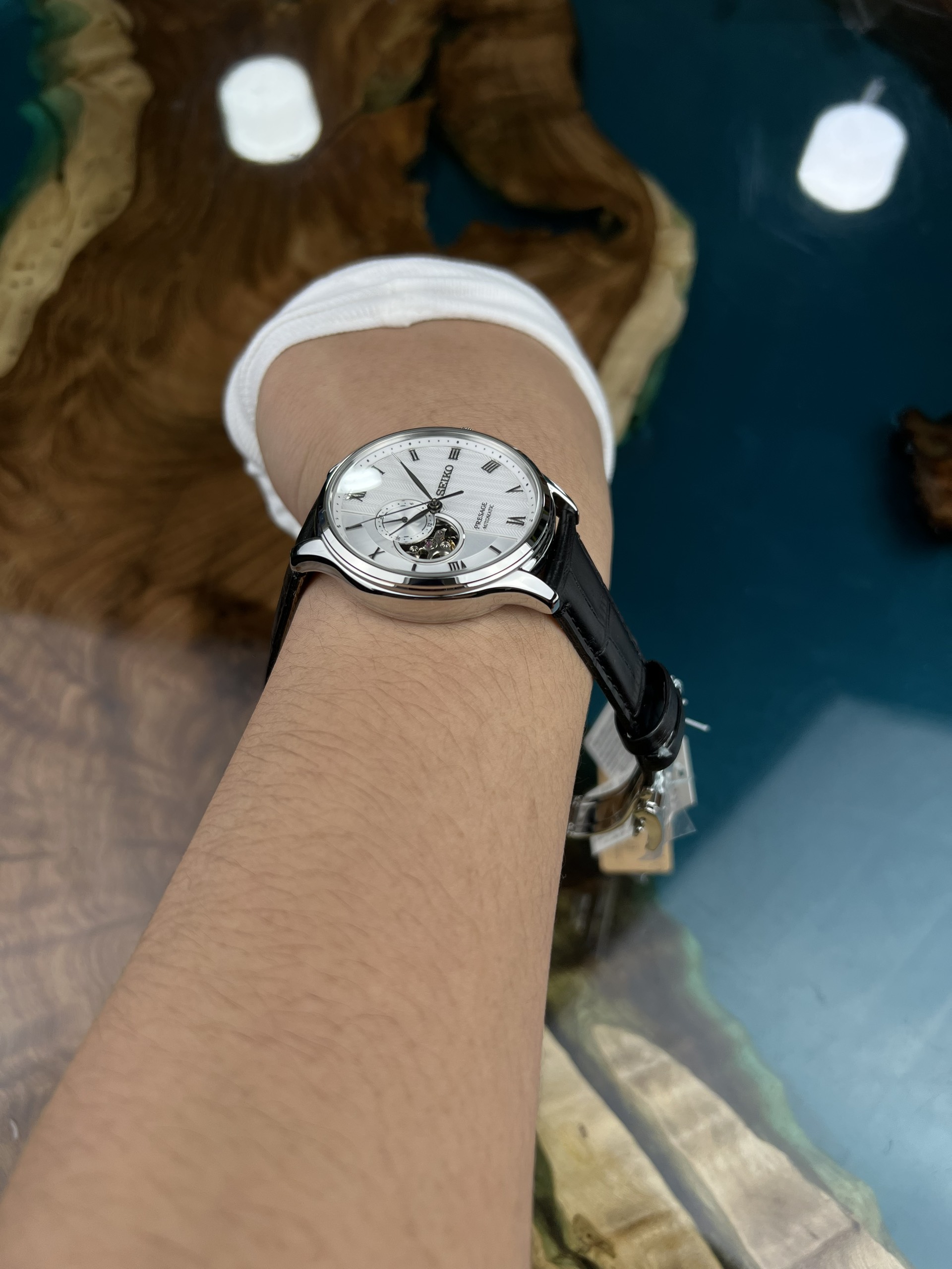 6-451dc7bd-859c-4aee-a17d-9e81f76022ef