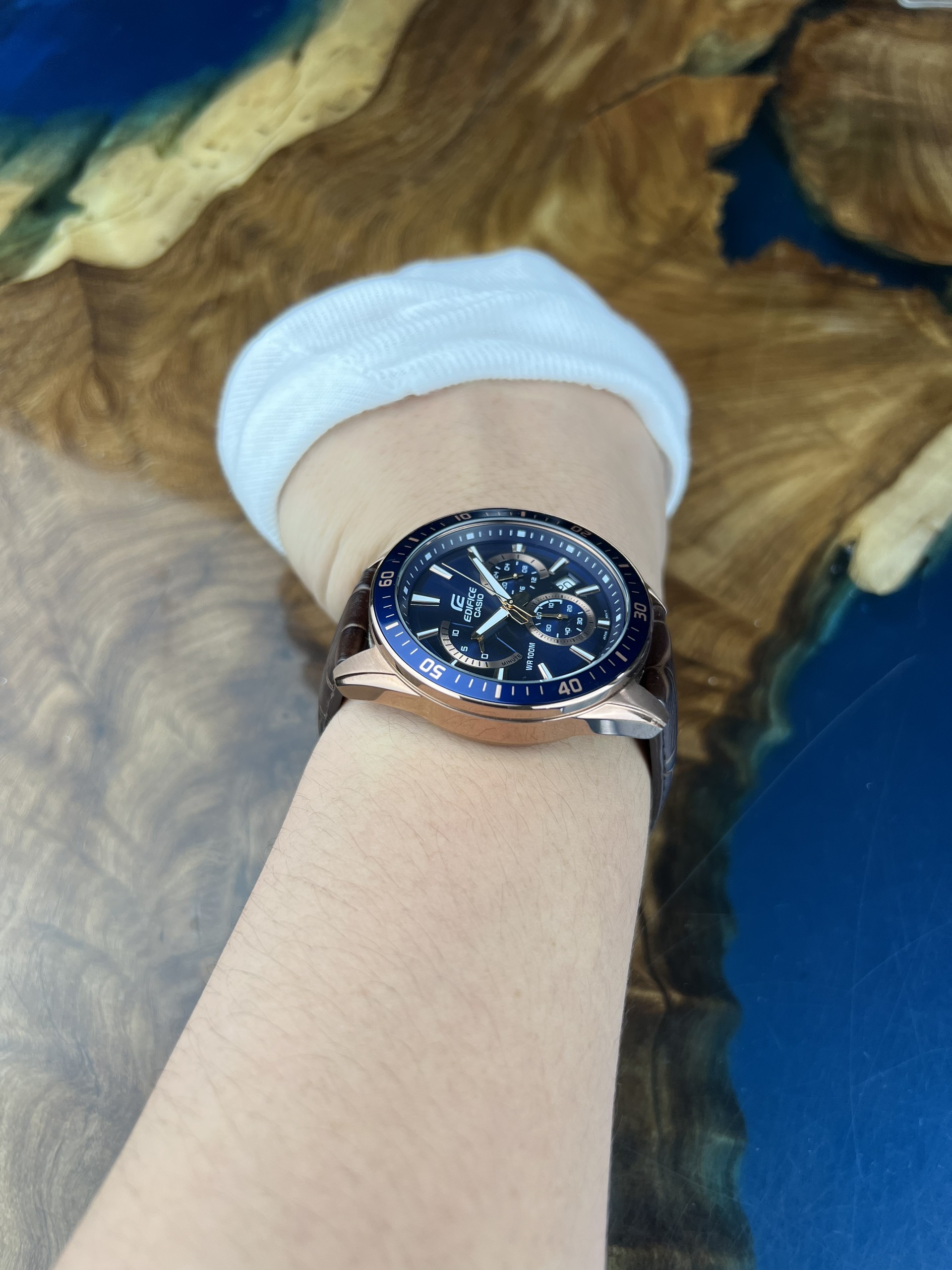 6-4e8aa6c1-6173-42d4-8514-5e643f46e239