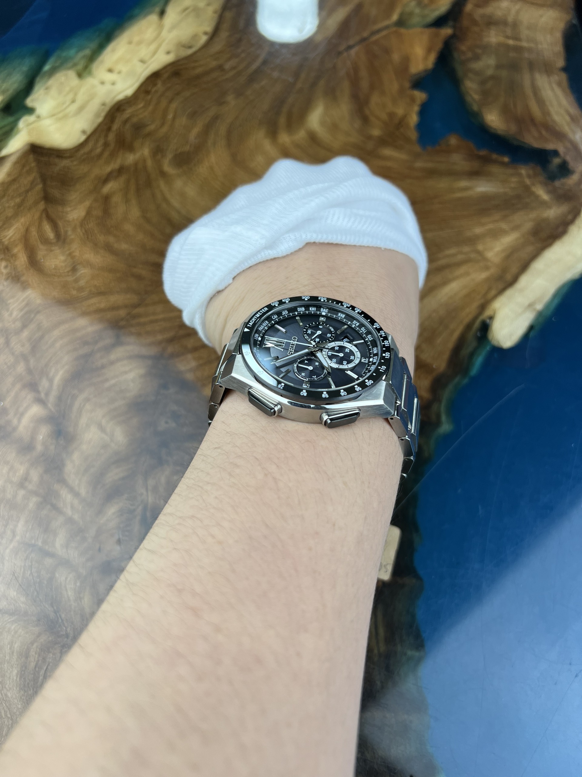 6-53fd7e14-b111-4a1c-8f29-5d9ad2040611