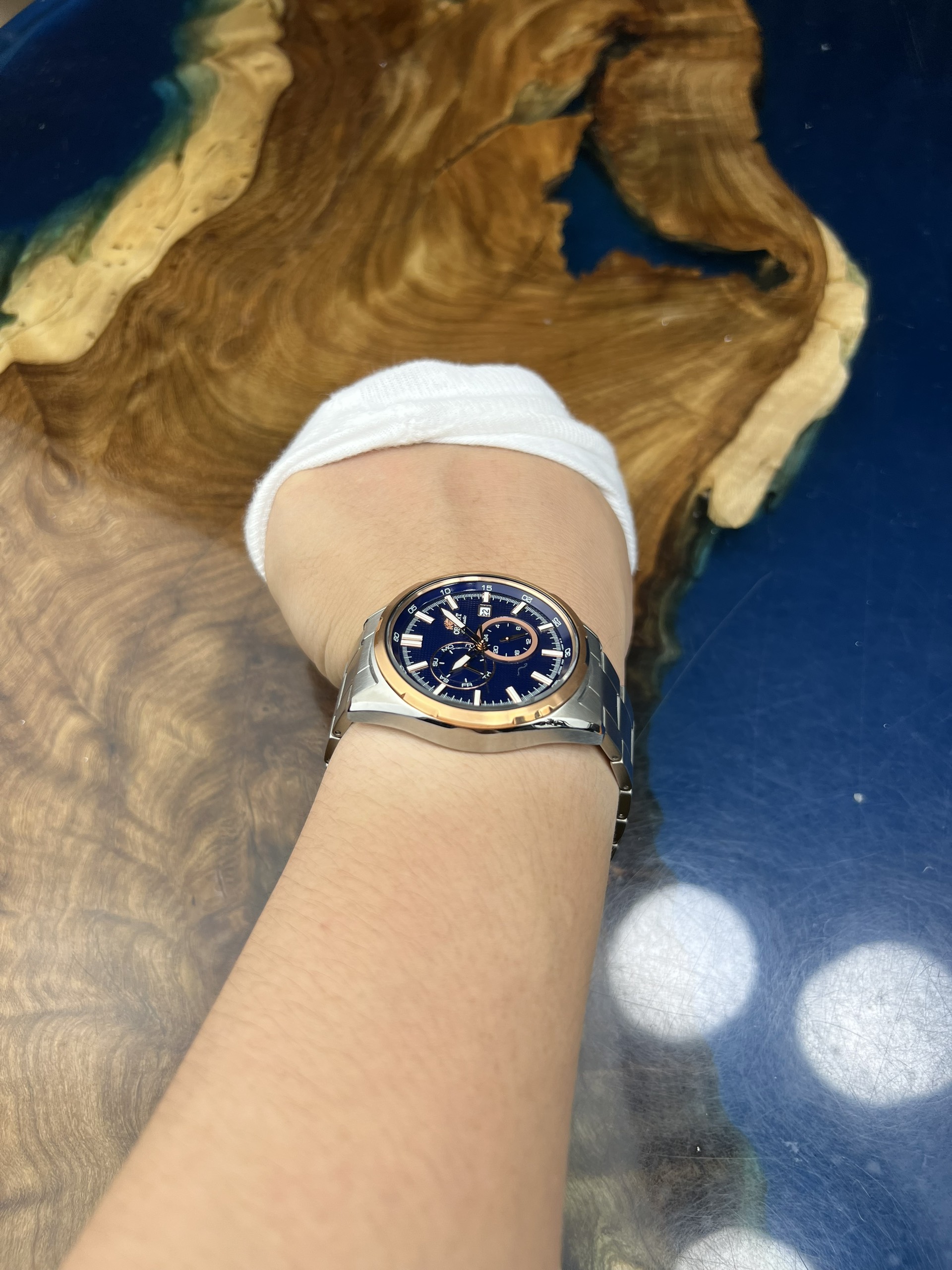 6-5f33d430-0c3b-401e-bc28-583b6332efd5