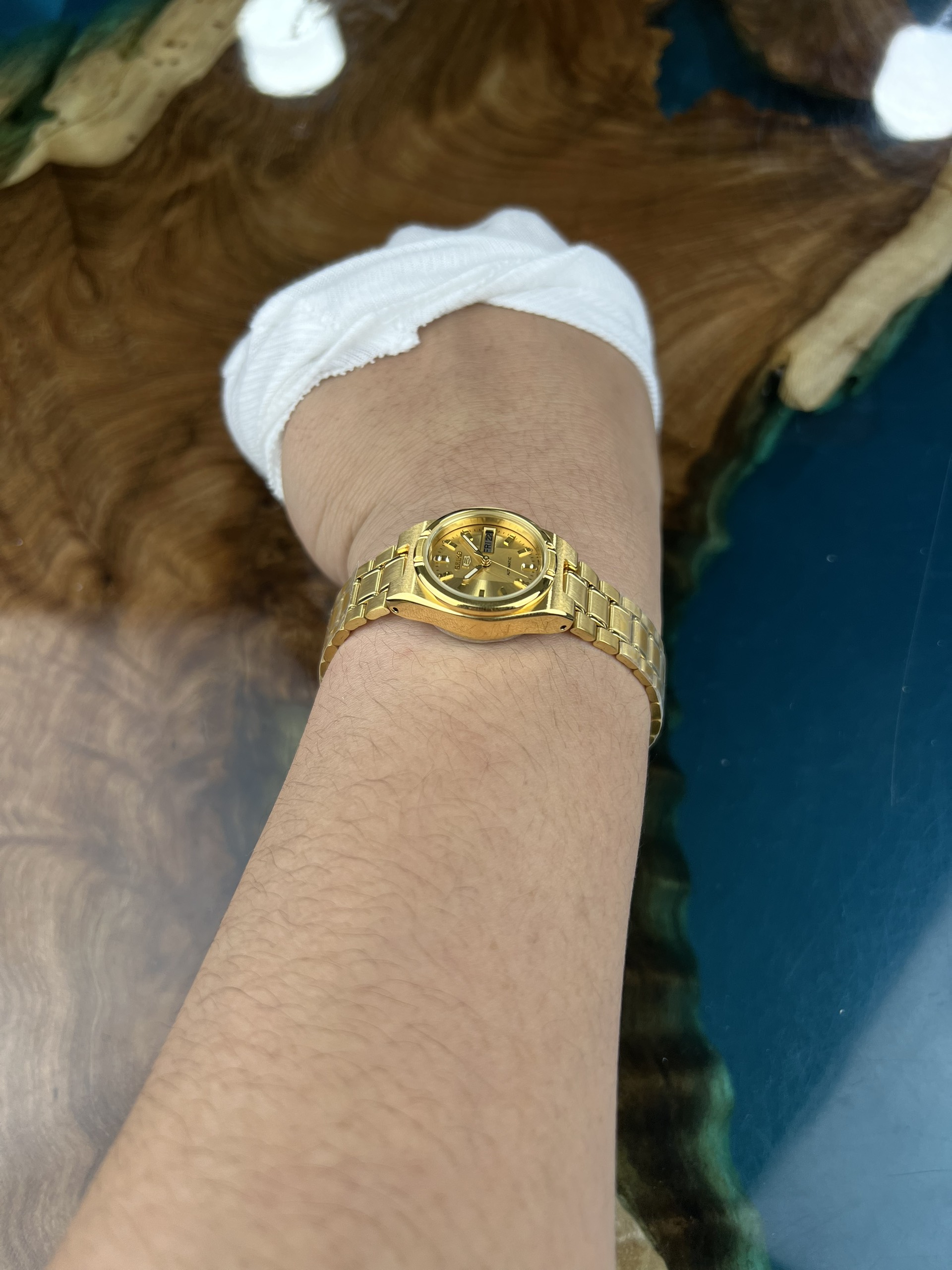 6-674a5b53-87f7-4293-8b1c-62cc65f1ac71