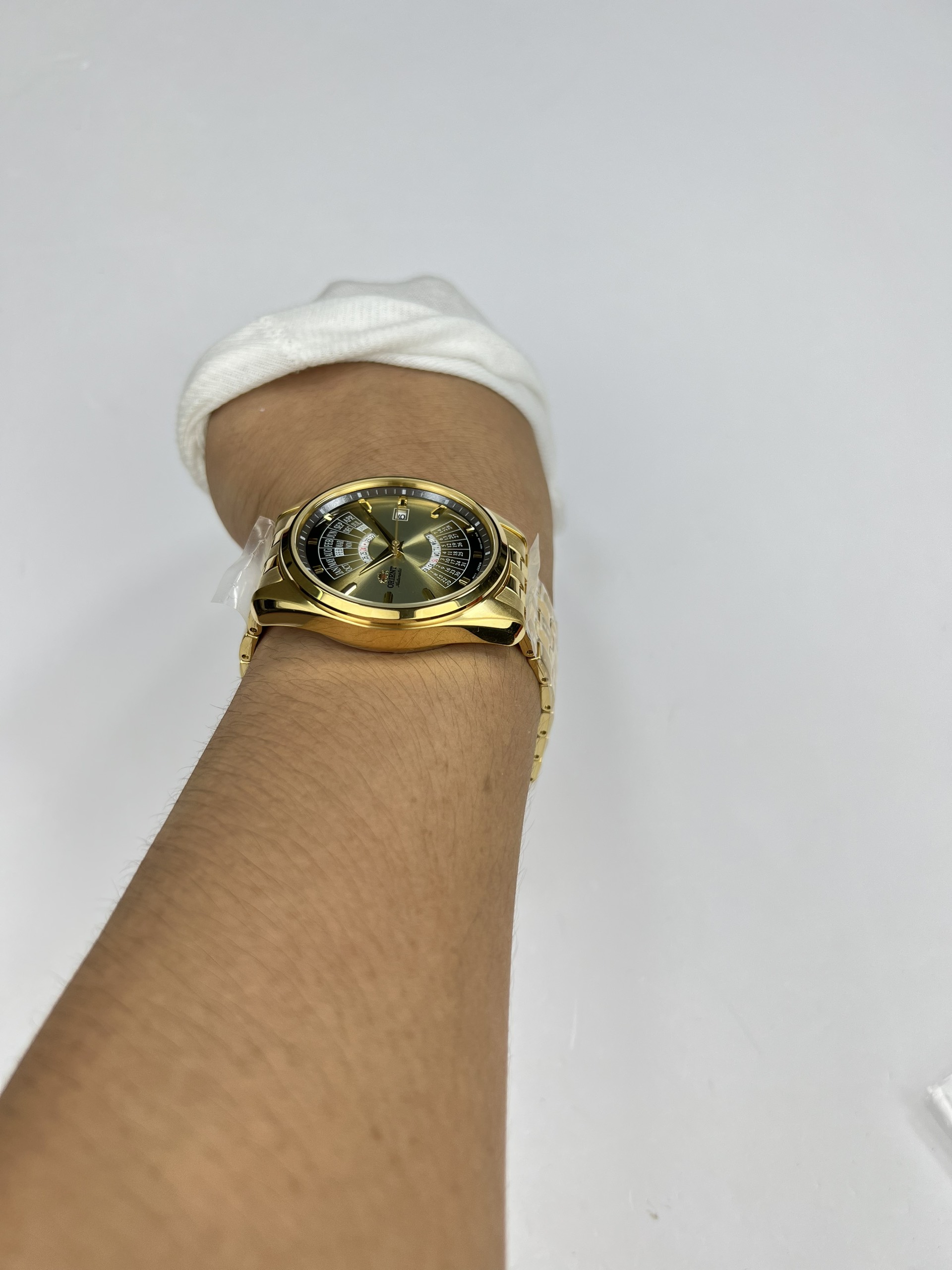 6-737fc6cd-b248-4a40-83df-1f2dfa6d8594-b7cacb49-2205-4c19-a2d0-6a1544fb8e57