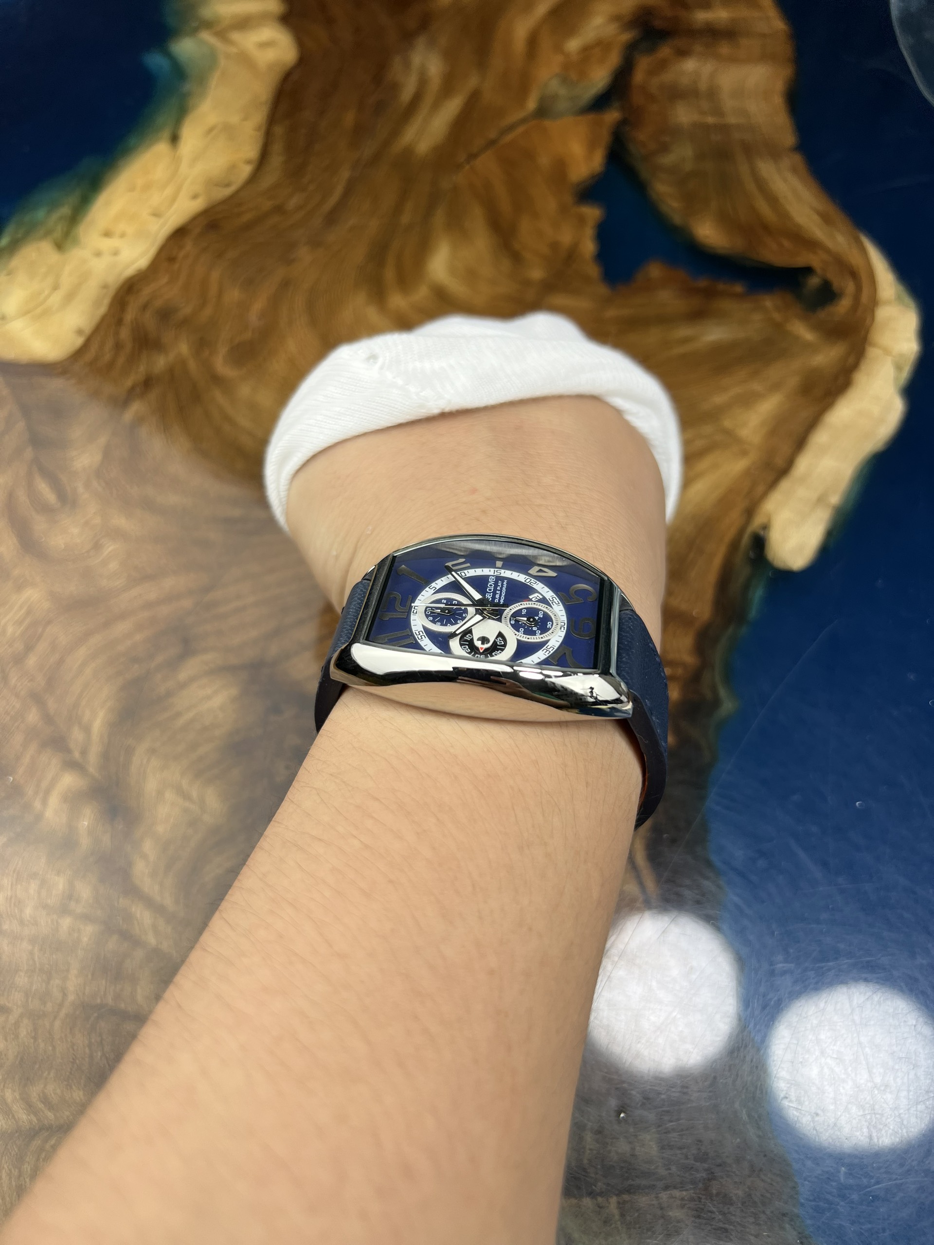 6-85c19488-5f81-4045-9c22-e9d6cb5b607b