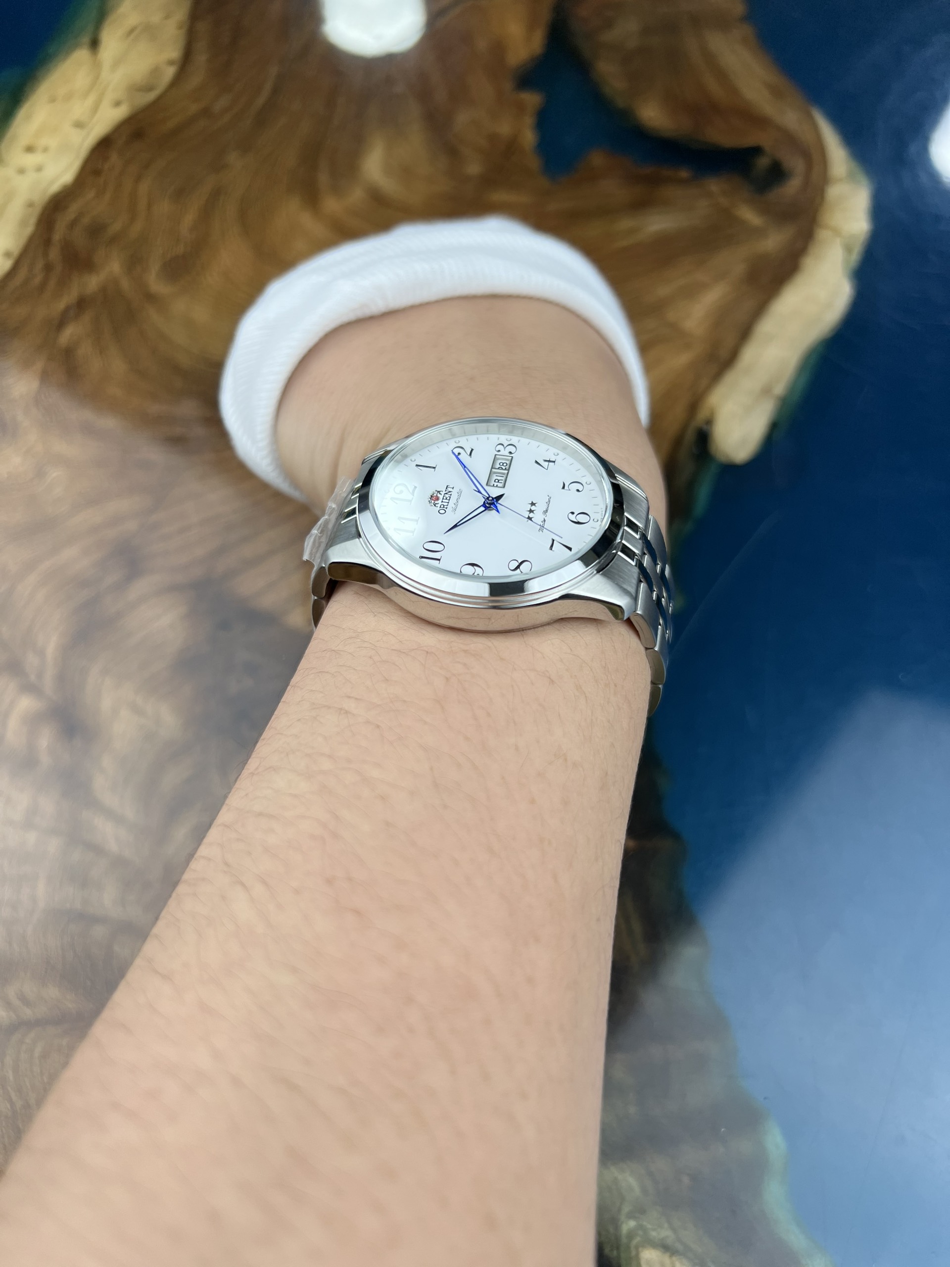 6-96f8209f-8ffc-49f3-81eb-0dc372edd2b6