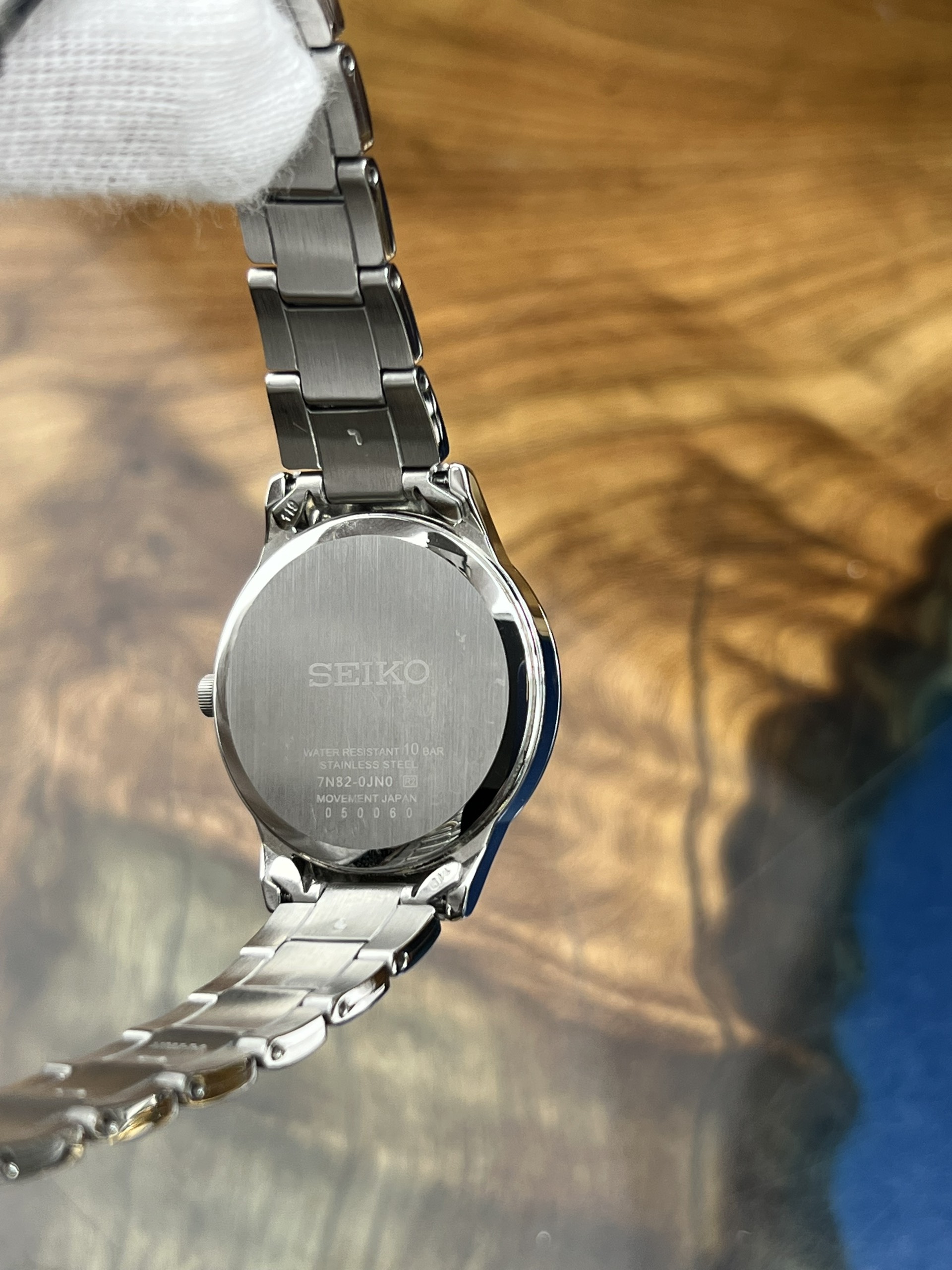 6-9ccd70c4-7b6b-4ae1-b035-76569c39a39c