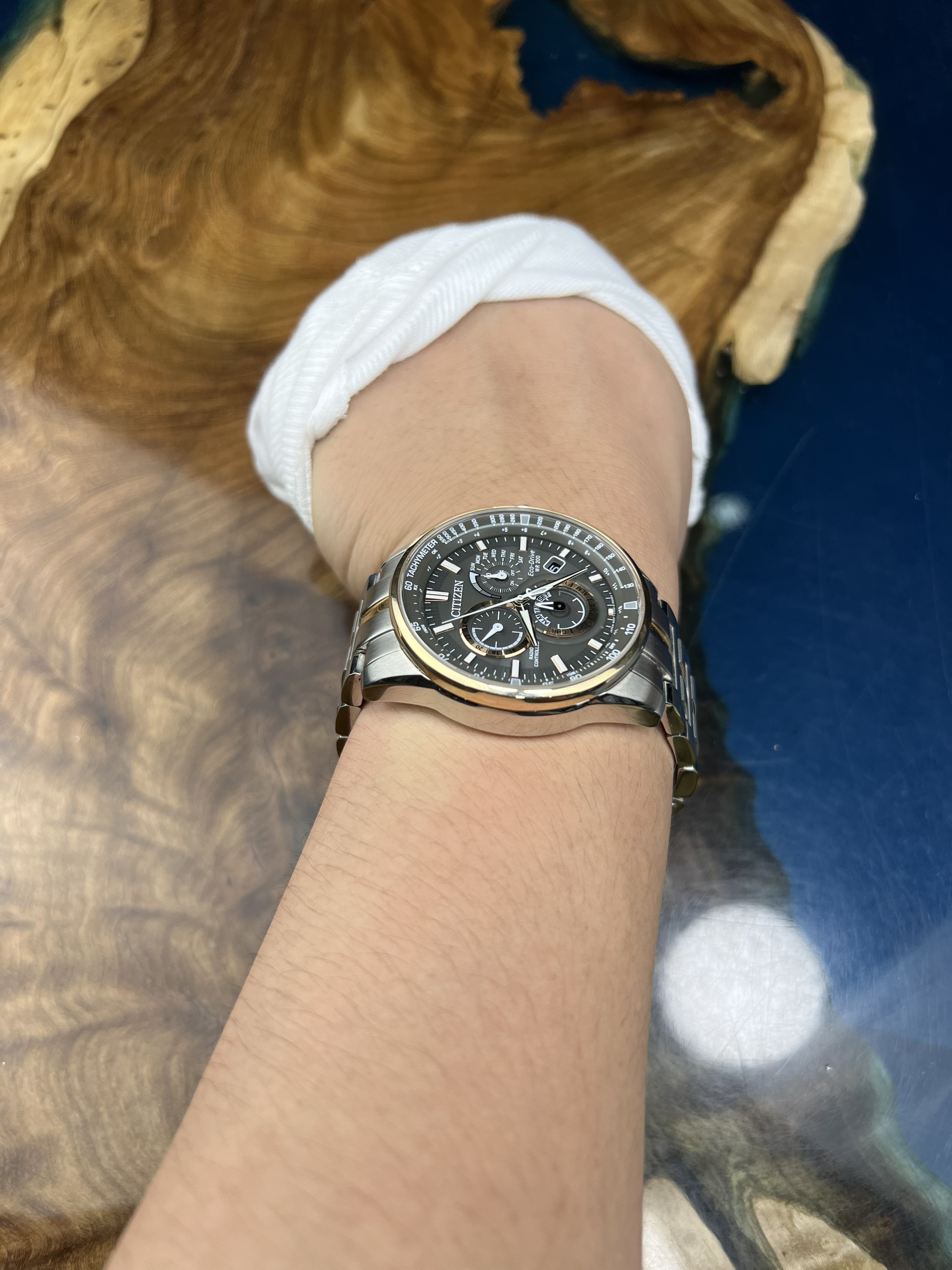 6-ac76d451-e734-4764-819a-db2031fb1864