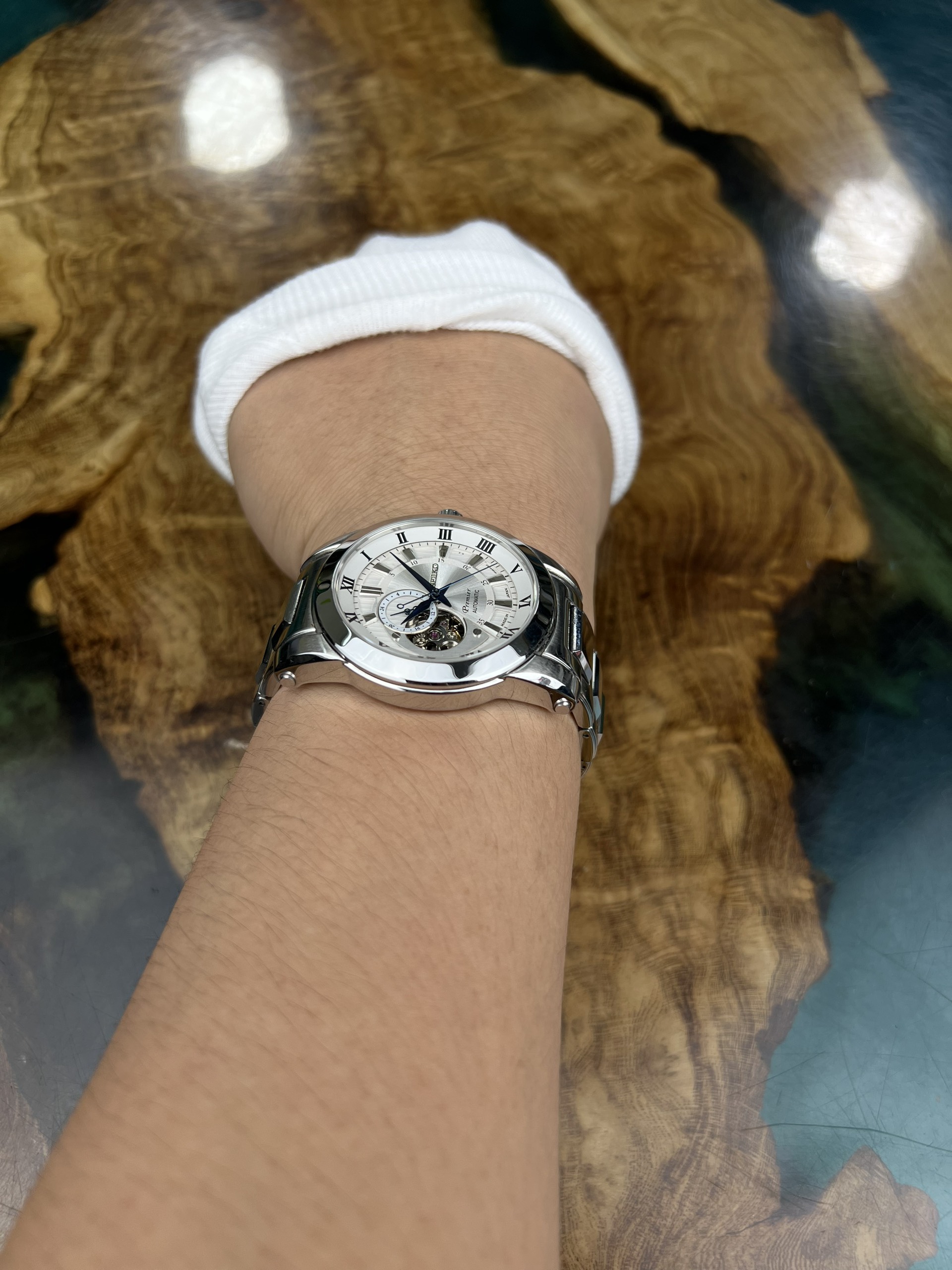 6-ba2438b1-9eee-4047-994a-5f2a3de5a837