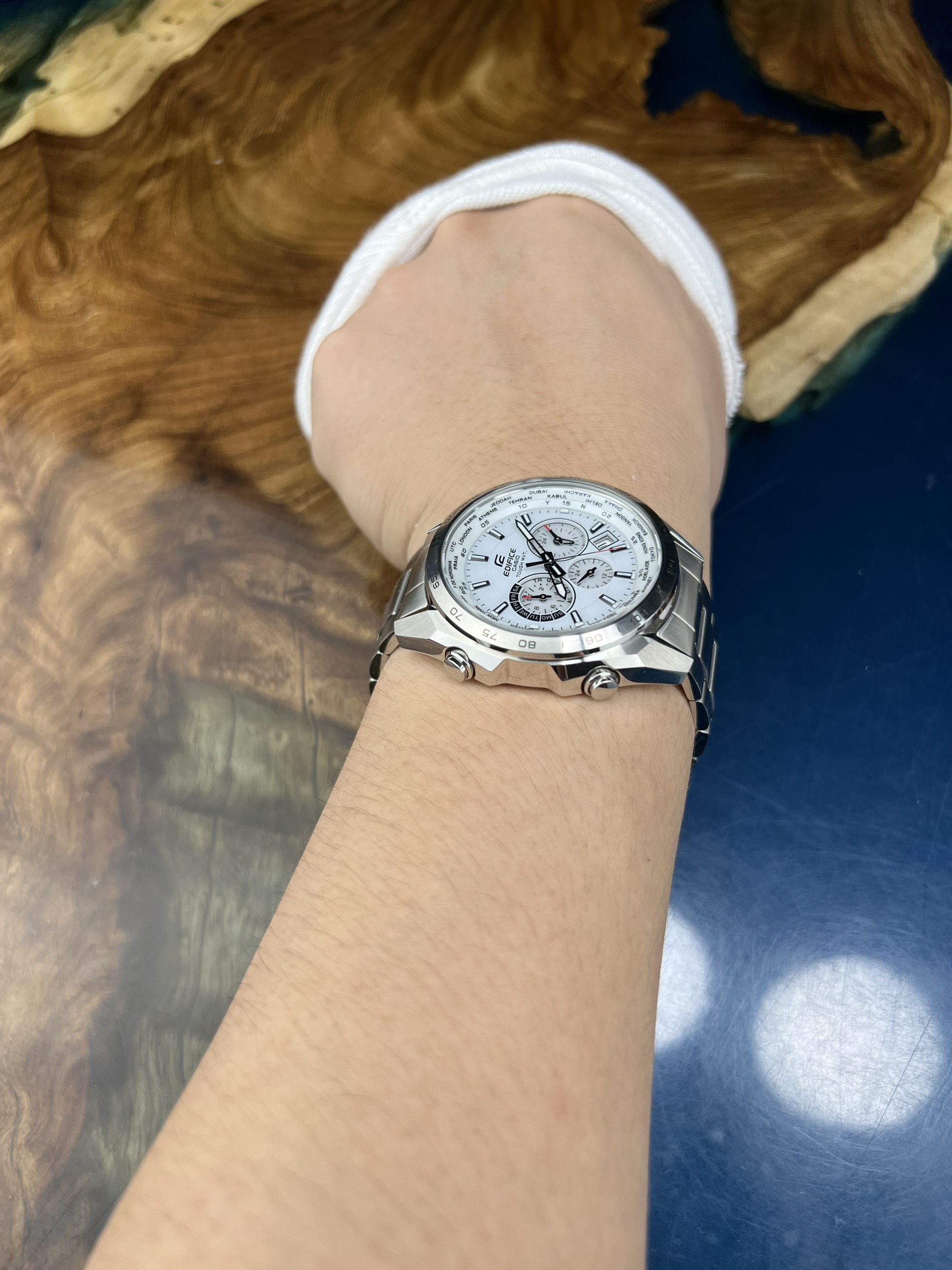 6-ba408216-1ab0-442c-a983-d2541872f39c