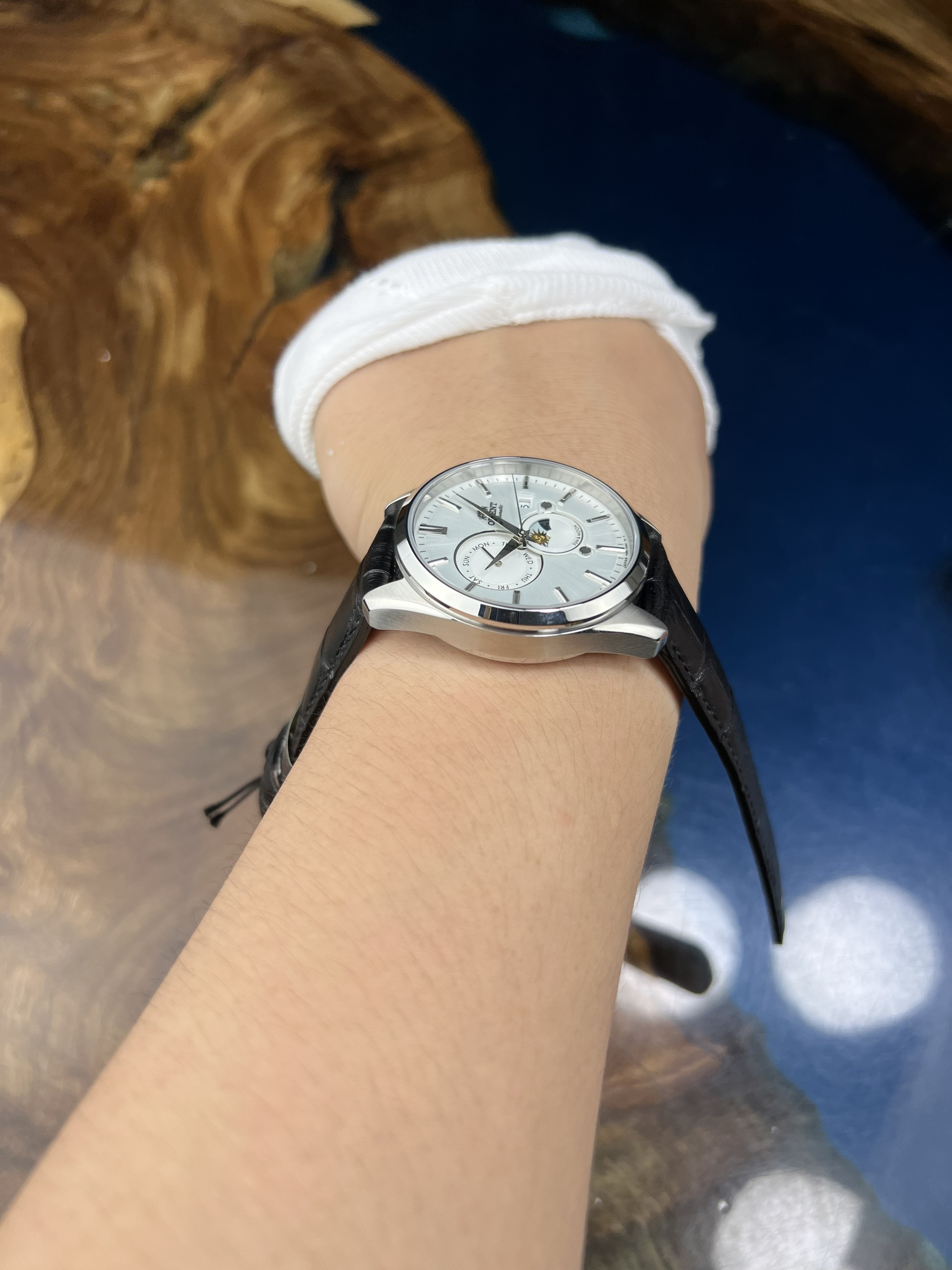 6-c4640140-a92e-4f9b-83b1-d5cd0510fb96