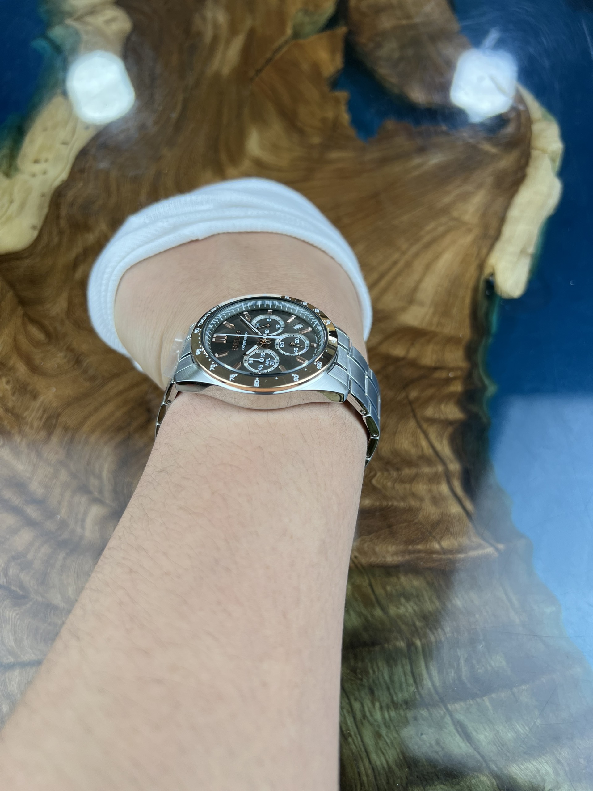 6-cb85d6e7-5914-4306-9100-fc3d19ff85ad