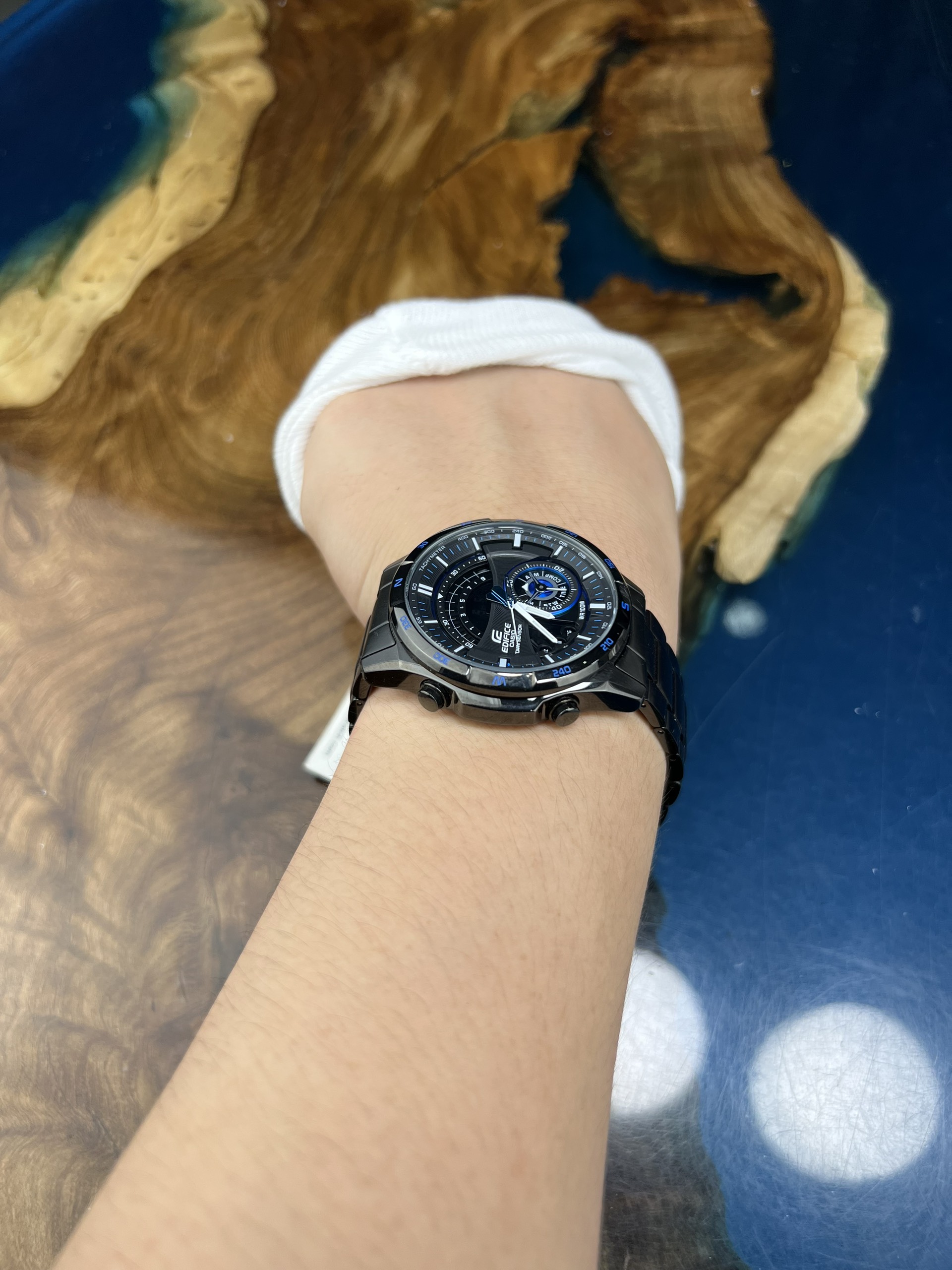 6-cc7f9679-d76d-485e-bd52-44904786b612