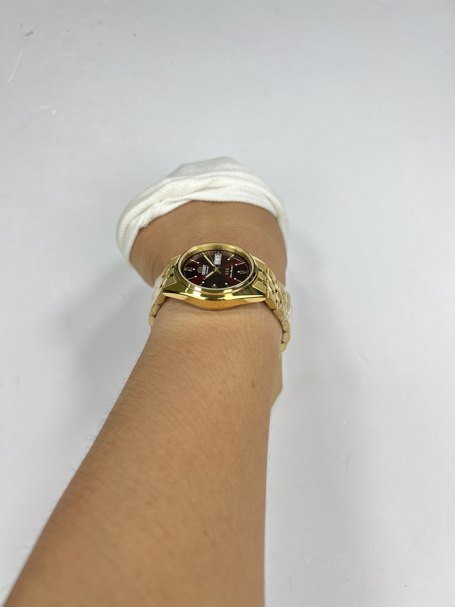 6-d225a1ba-cea4-47a0-9954-883338075695-a968ac0d-307a-4c1d-8469-2c523f70a641-93649338-f518-42fe-9315-f9b3e188a727