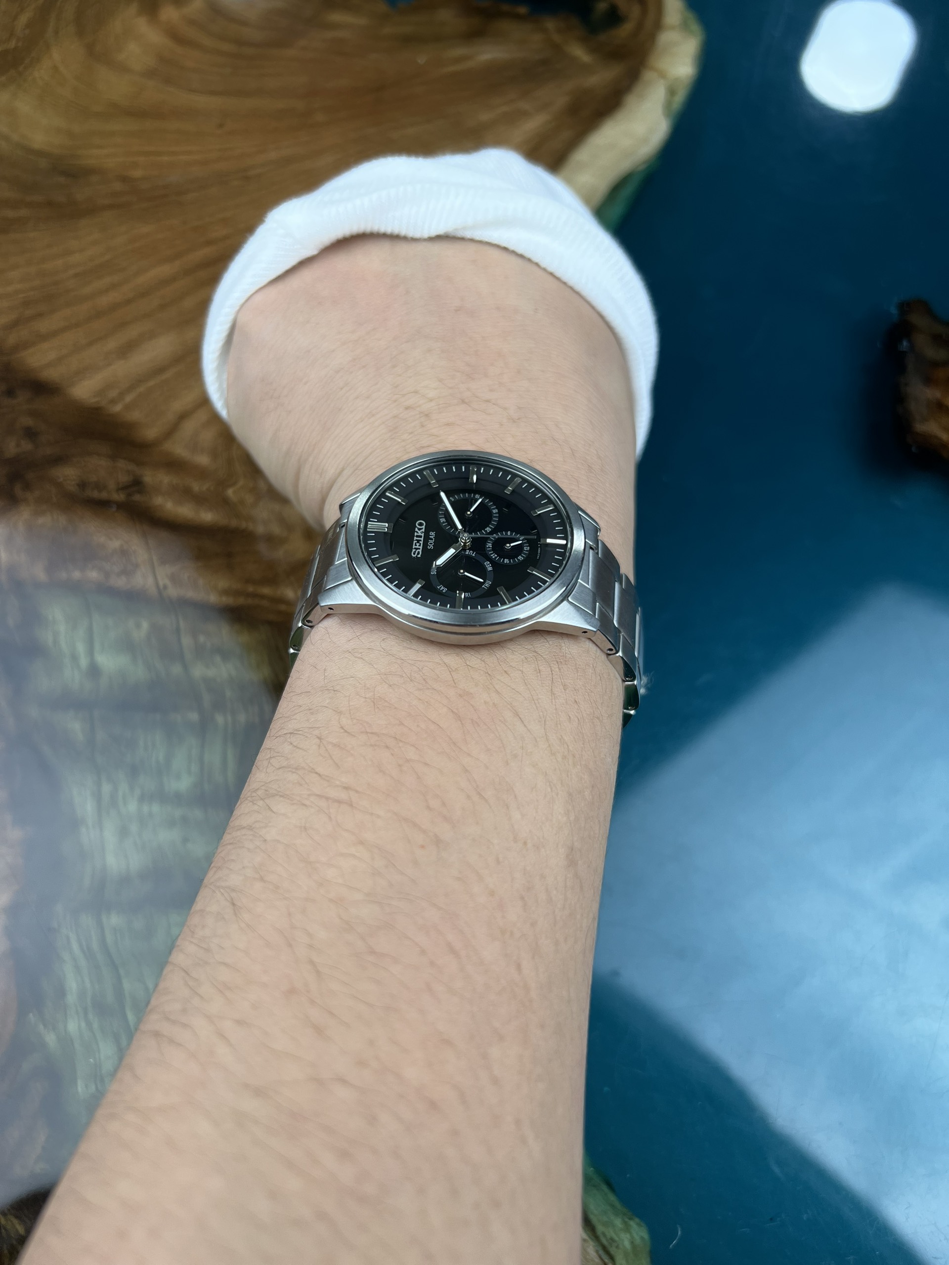 6-dbb7a056-4e8a-4992-b9d5-5fd419781201