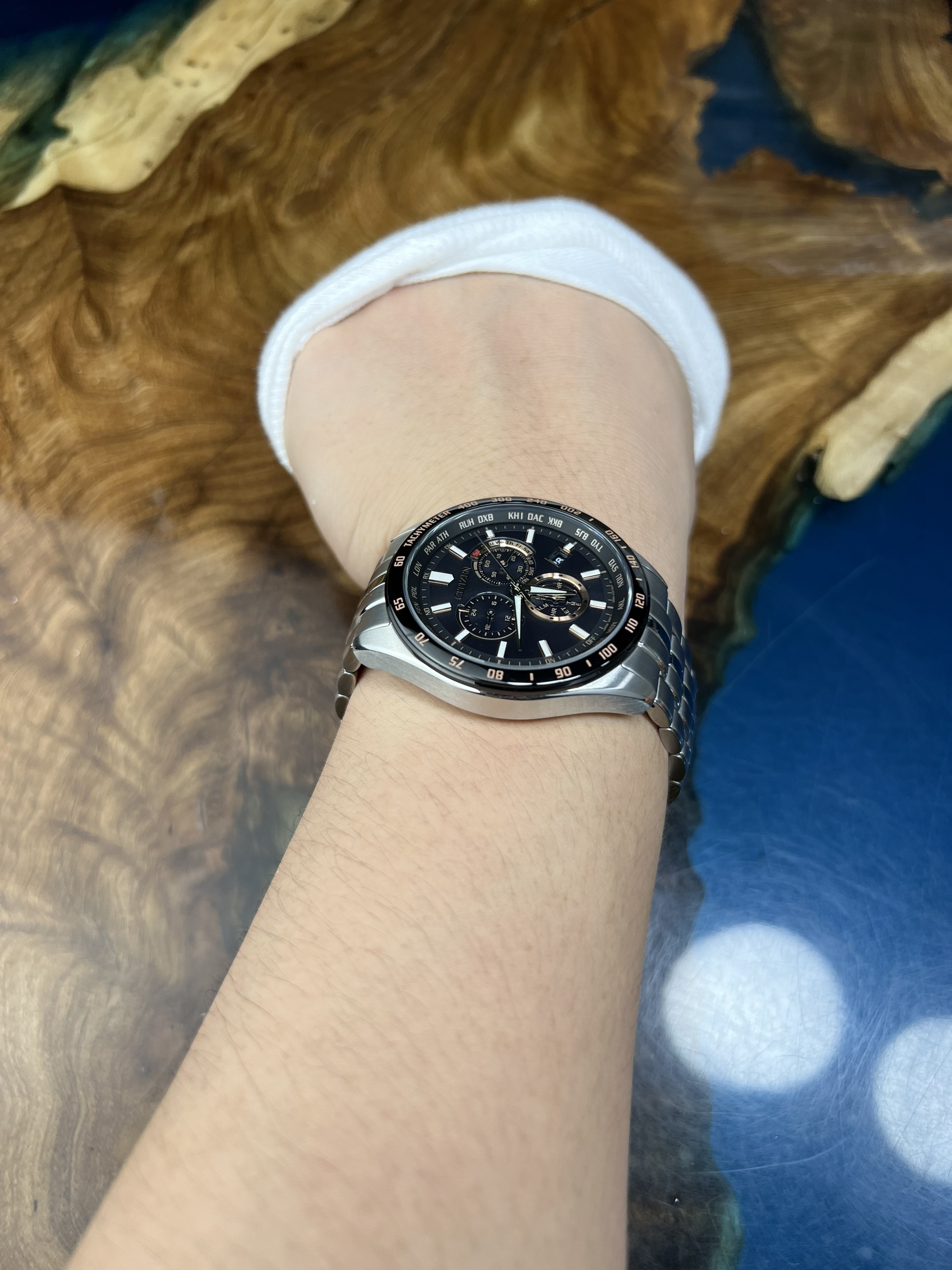 6-dd17d858-3311-4892-ae3b-ecce799e68b8