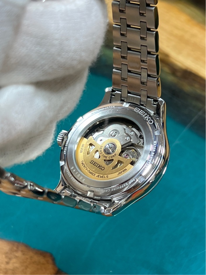 60a651f1-c370-4125-8772-858401c7062d