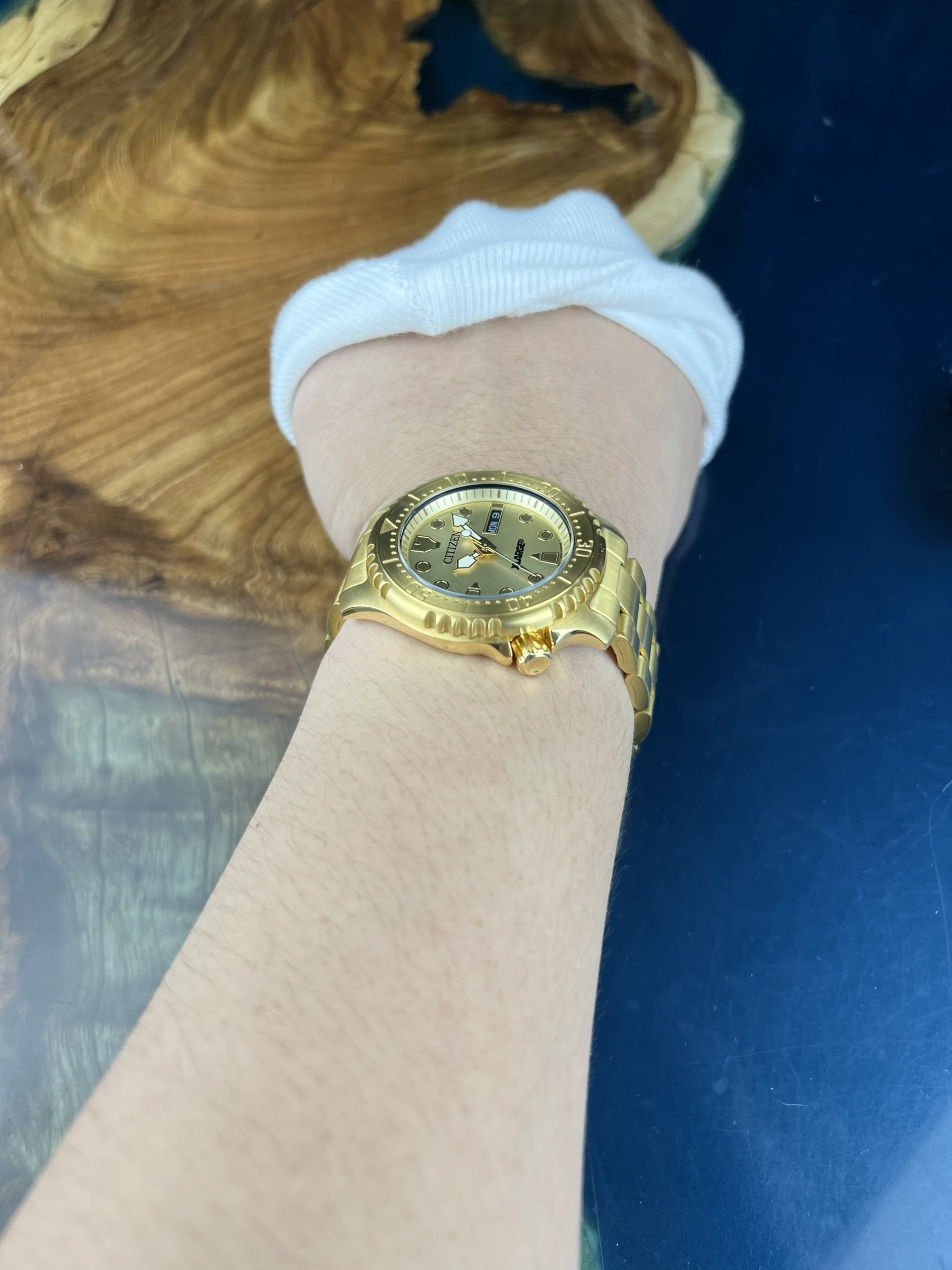 66-feaab0b7-6da6-49e2-8f0d-62a8d863e779