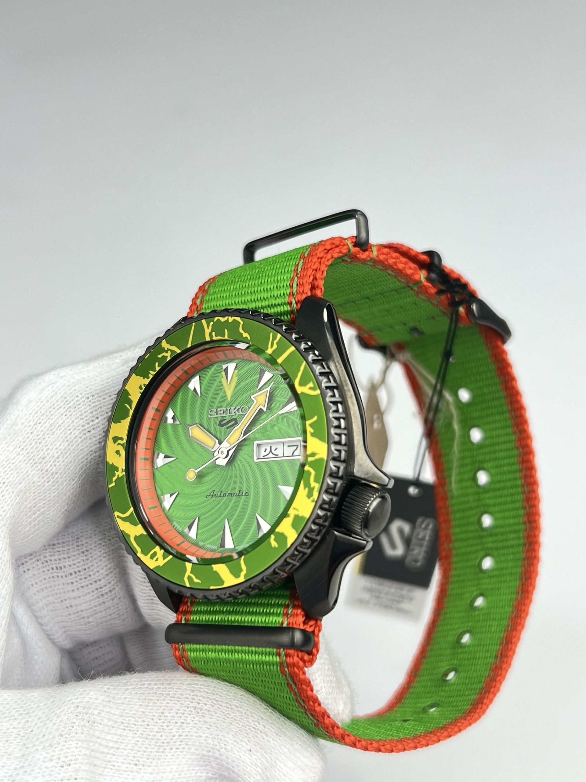 7-bb8ccc52-da1e-423c-8e60-77649e9a2e53