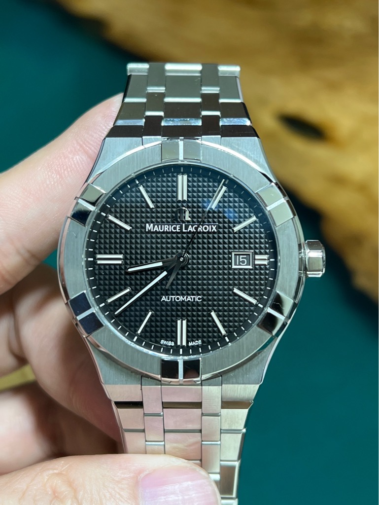 74a49180-f12a-42a5-b235-9923c9e56e20