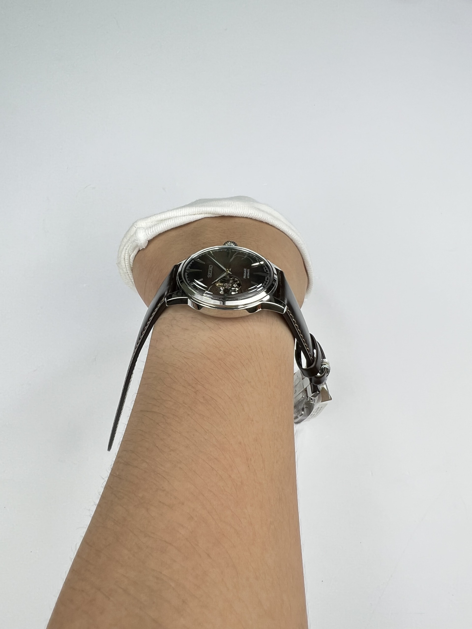 77-9d897793-fc39-49b6-a073-f1ee9fb10a85