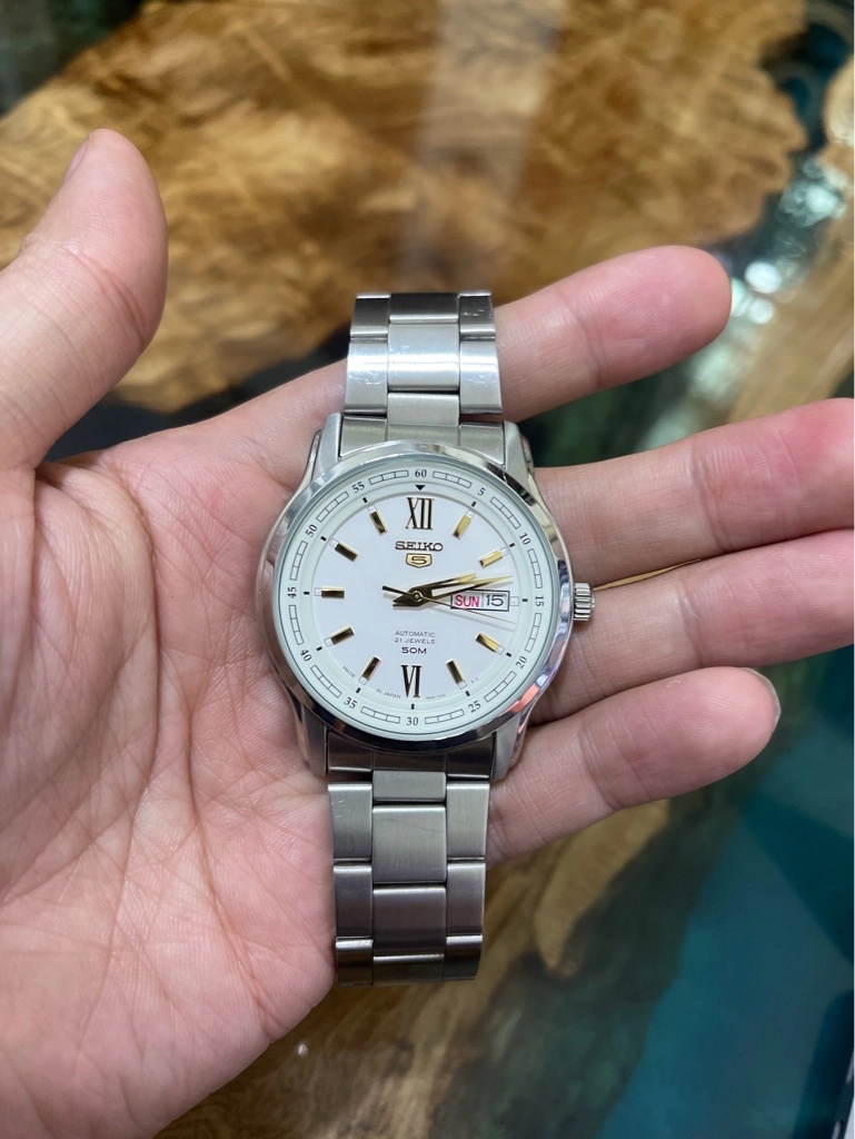 7b364be9-49cc-4001-be32-ea1c9175022d