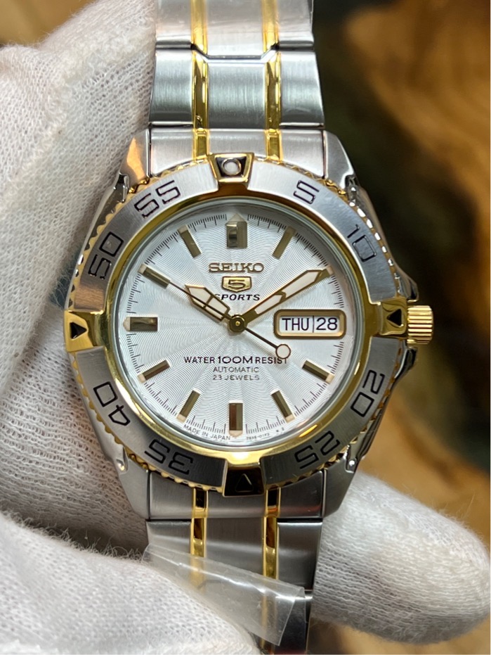 7e771485-bdbc-481d-b401-598ff0f75c61