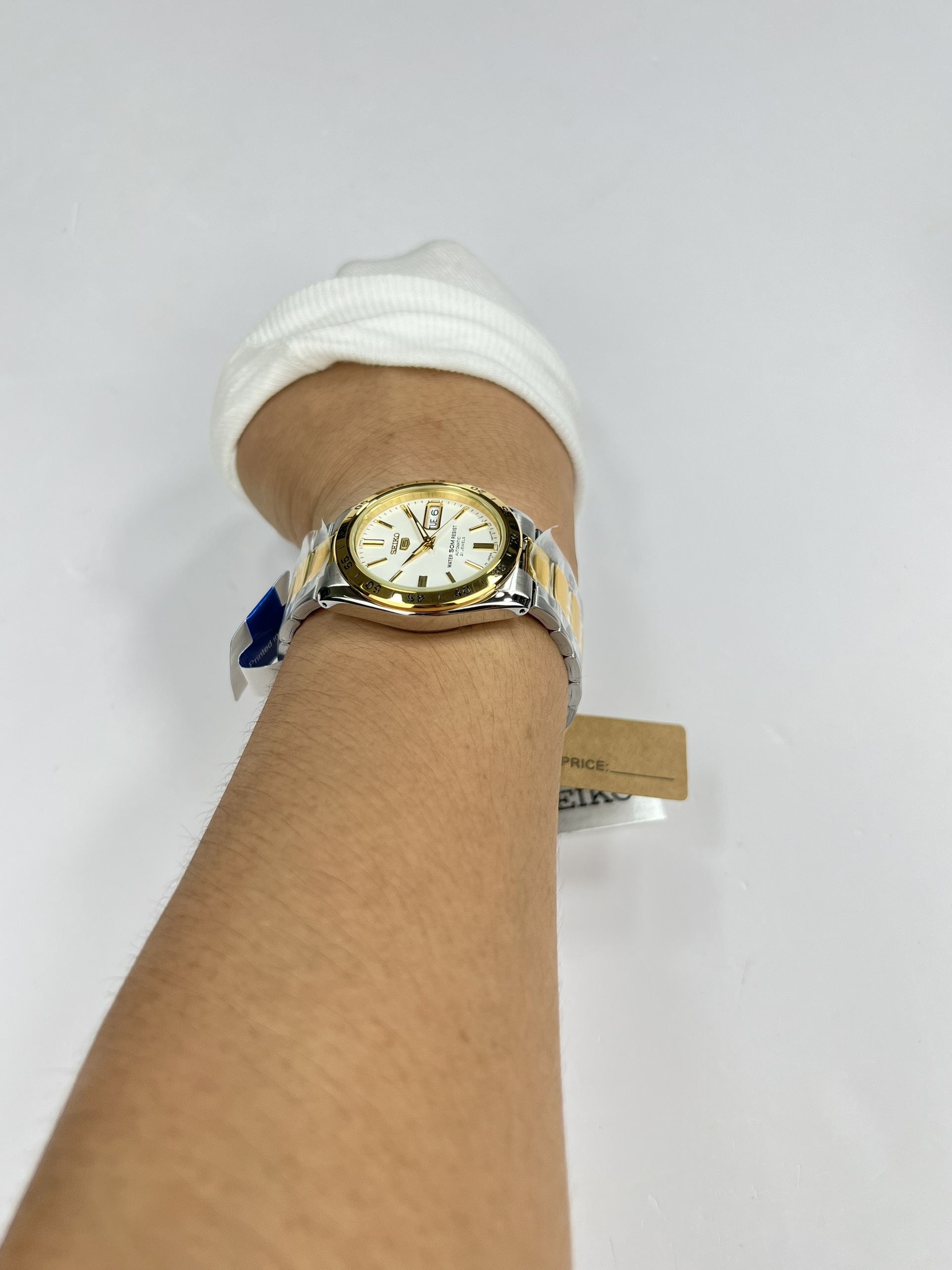 8-b0c93c7f-8846-4896-b3e1-36f2cb269964