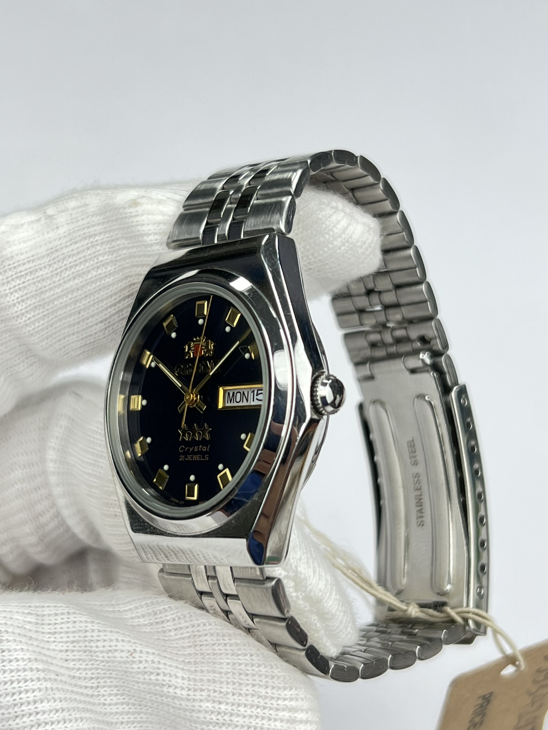 8-fd2954ee-9809-4d58-b667-d3e253450d24